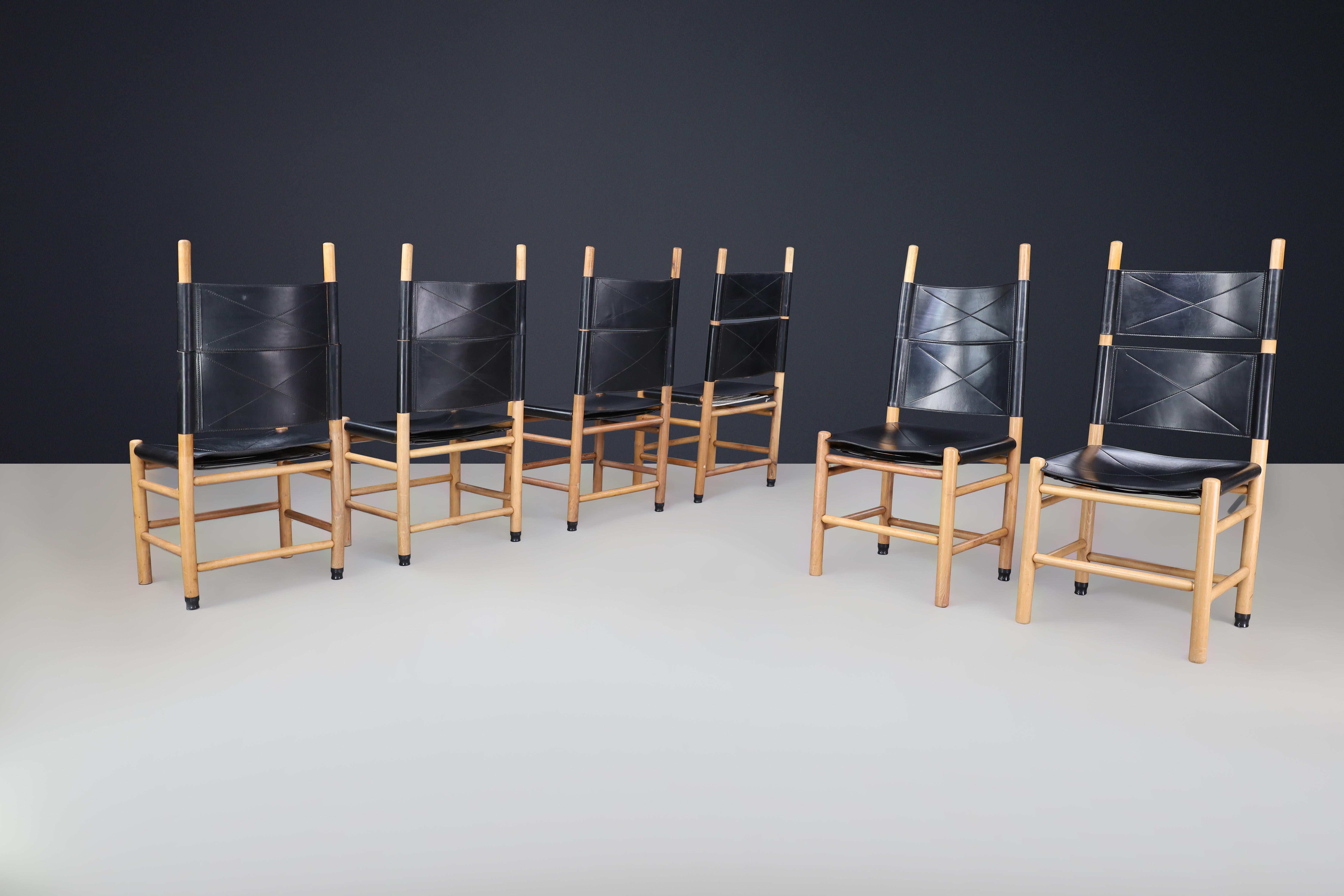 Mid-Century Modern Carlo Scarpa Black Leather Kentucky Dining room Chairs for Bernini, Italy  1977 For Sale