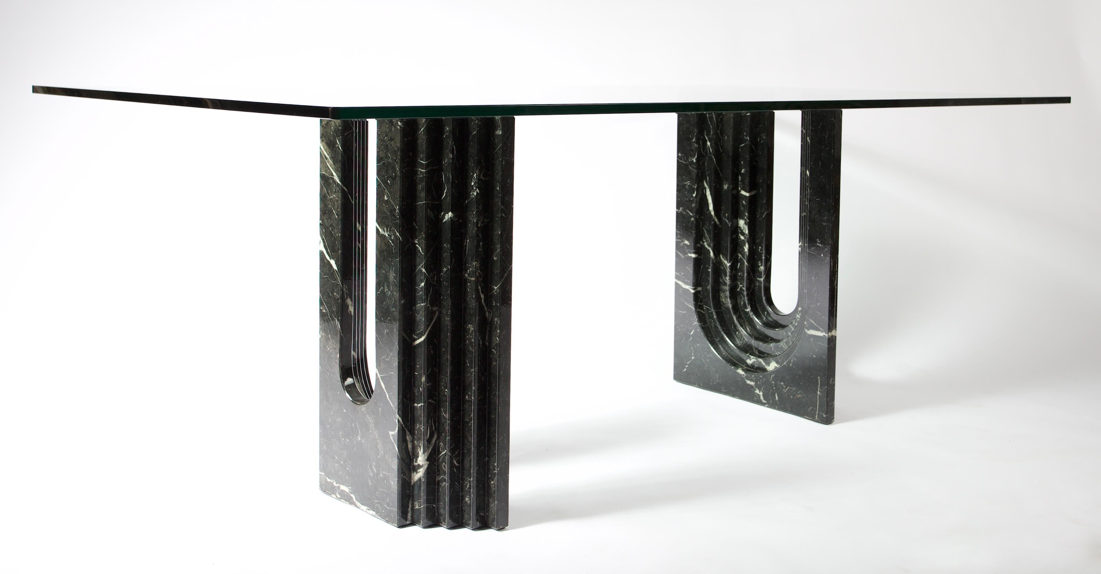 Mid-Century Modern Carlo Scarpa Black Marble Dining Table for Cattelan Italia For Sale