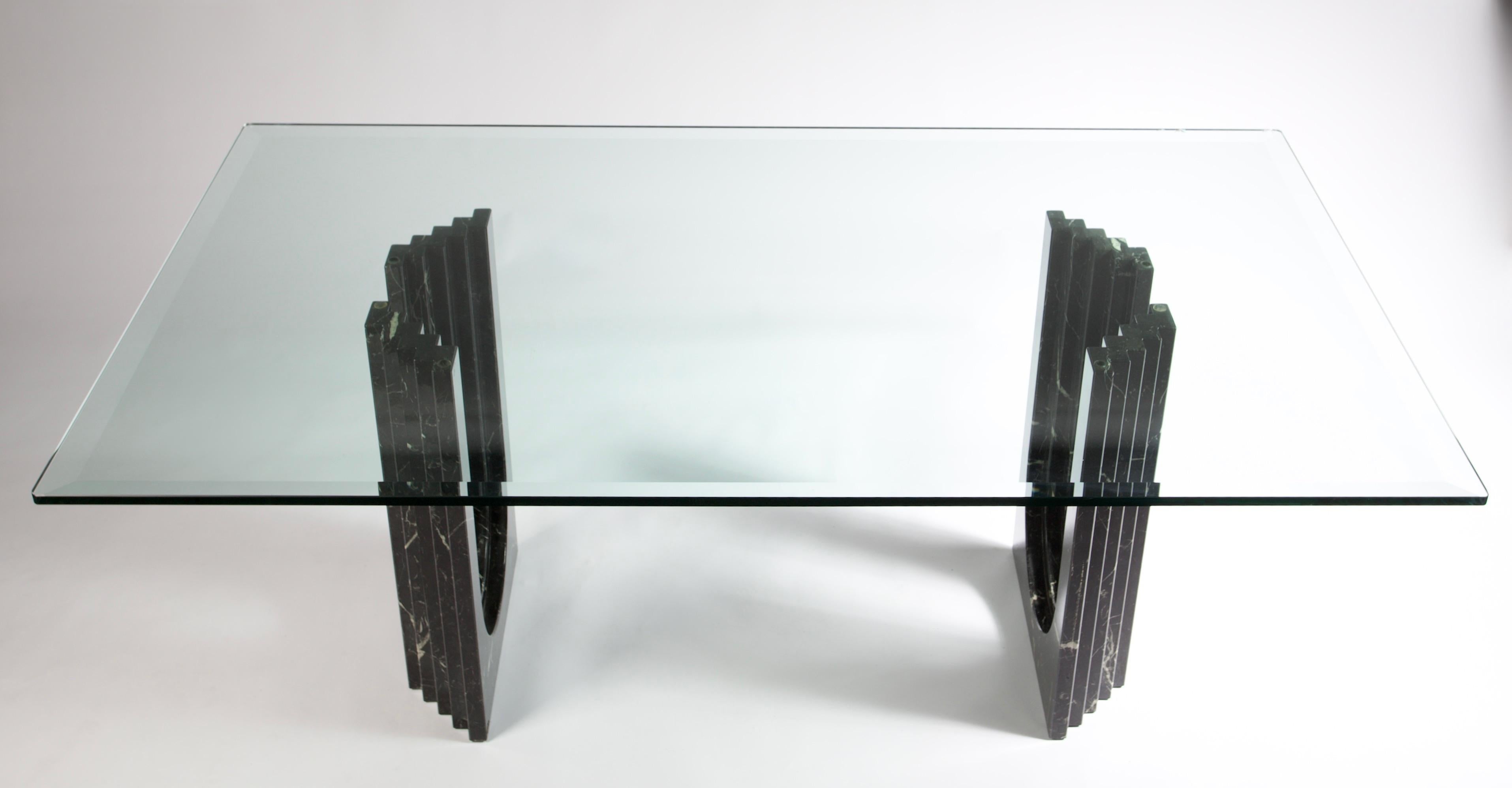 Carlo Scarpa Black Marble Dining Table for Cattelan Italia In Good Condition For Sale In Los Angeles, CA