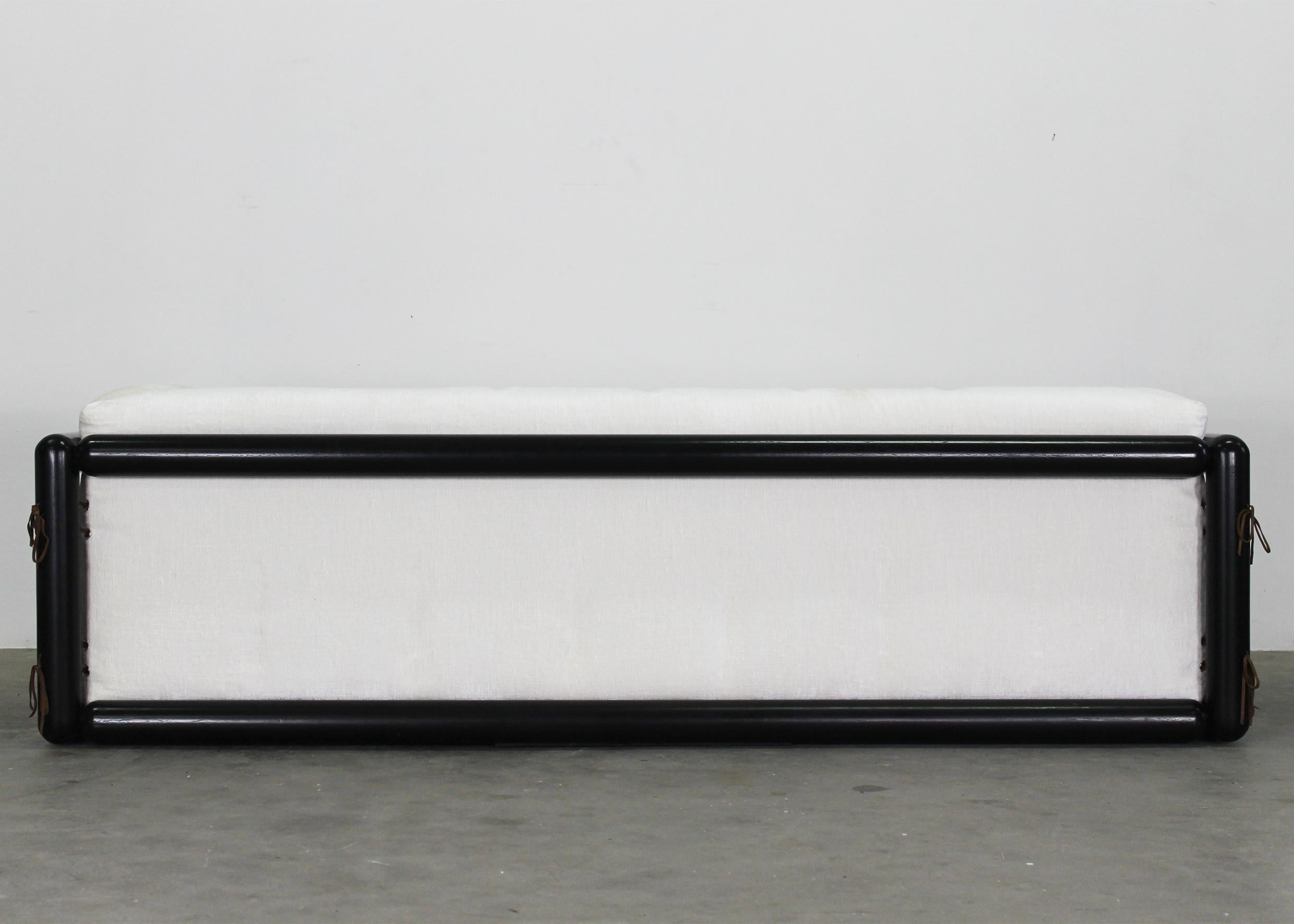 Carlo Scarpa Cornaro Living Room Set in Lacquered Wood and Fabric by Gavina 1970 For Sale 9