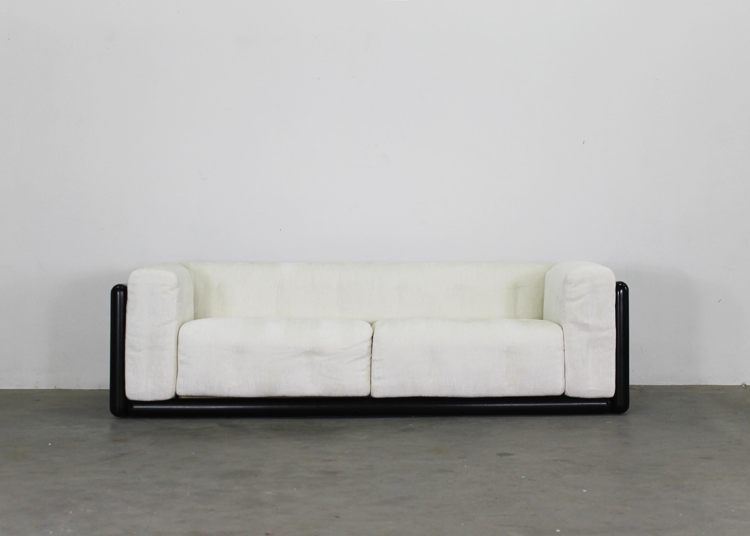 Carlo Scarpa Cornaro Living Room Set in Lacquered Wood and Fabric by Gavina 1970 For Sale 1