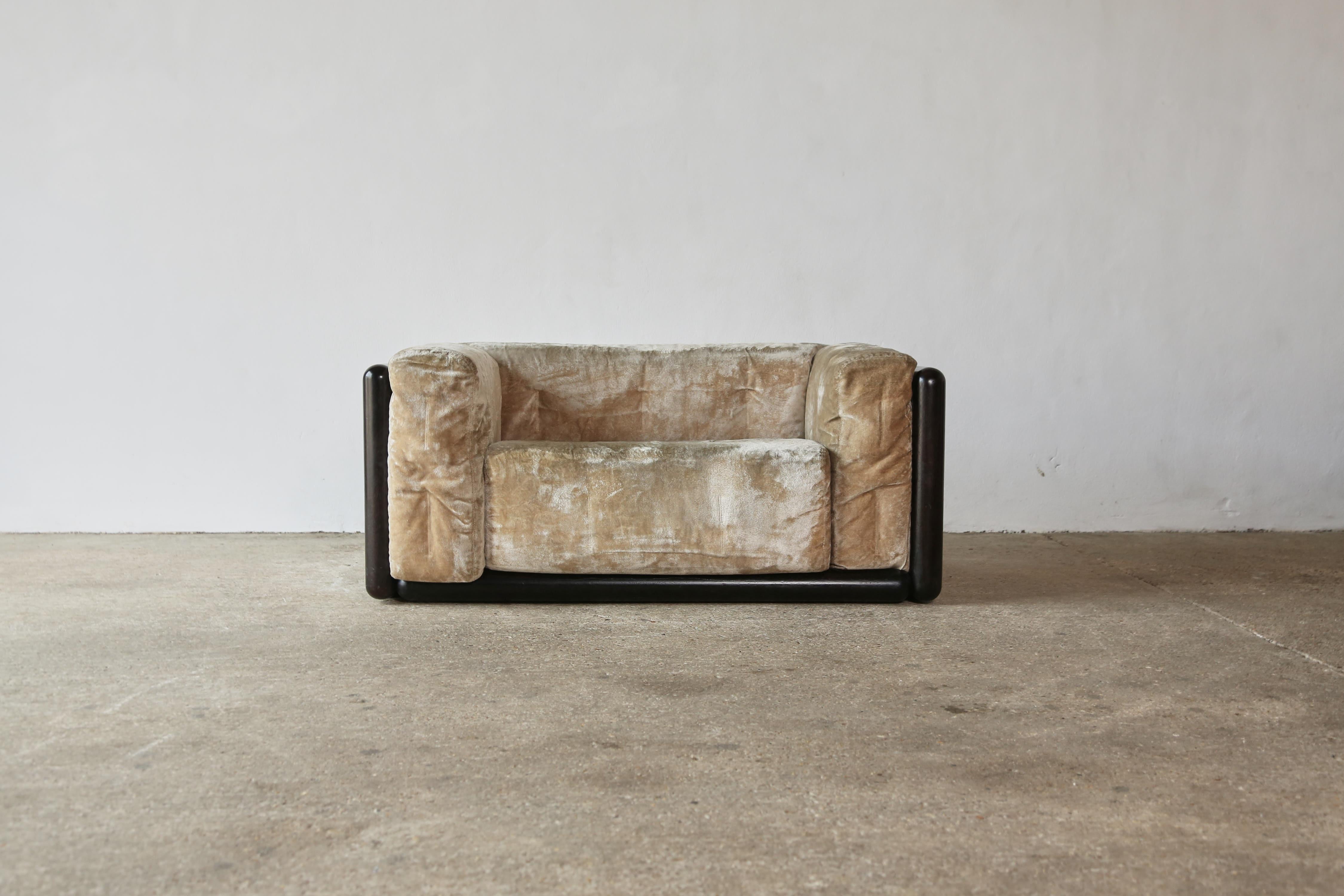 Carlo Scarpa Cornaro Loveseat/Sessel, Original-Stoff, Italien, 1970er Jahre (Italienisch) im Angebot