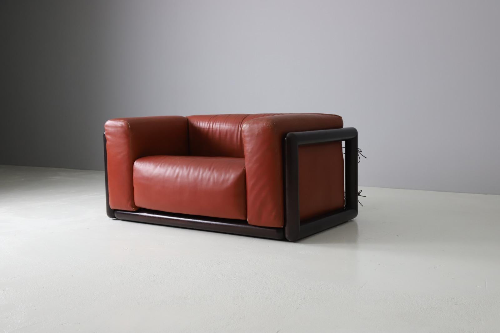 Italian Carlo Scarpa 'Cornaro' Loveseat Sofa in Original Leather