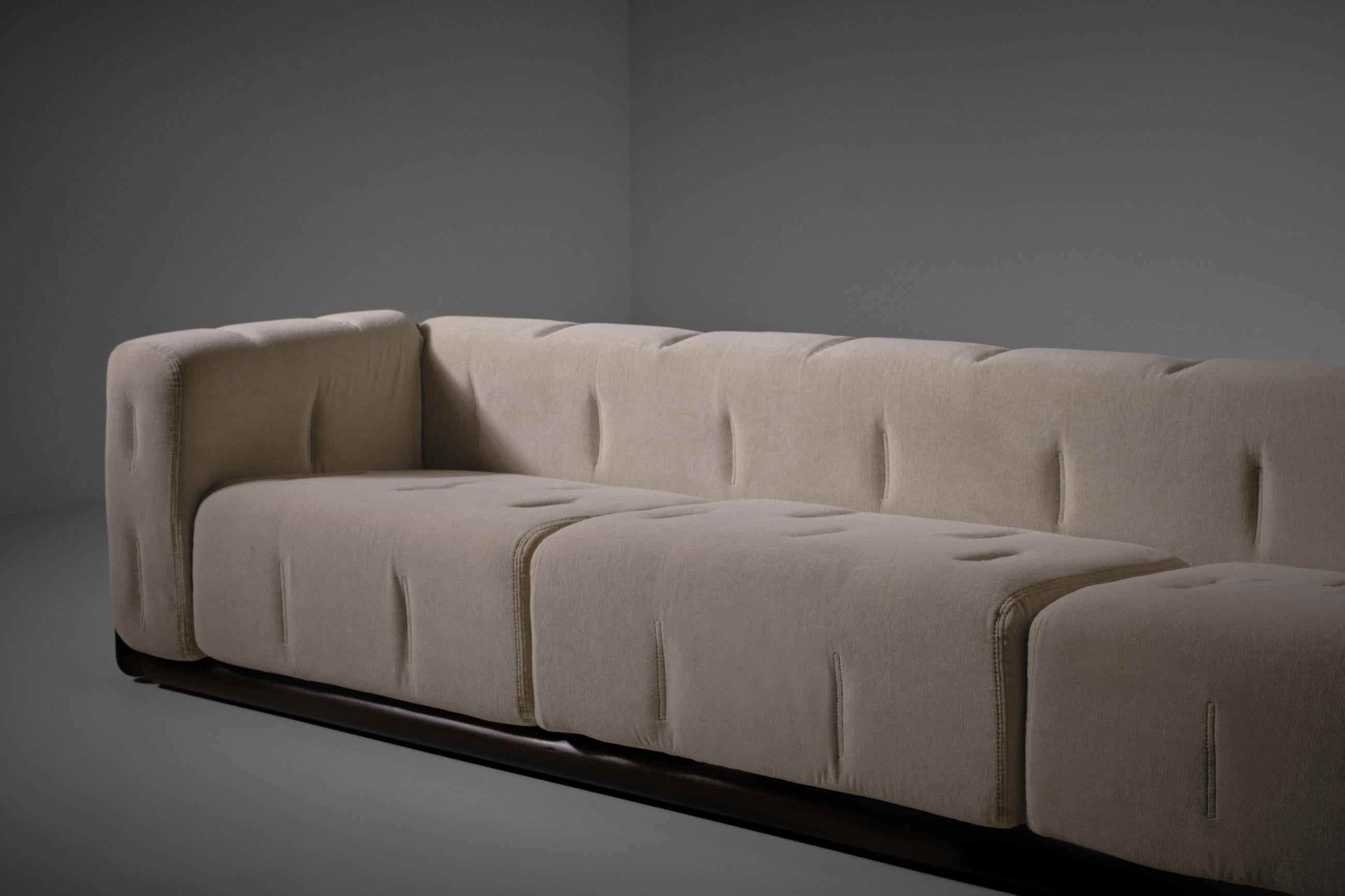 cornaro sofa