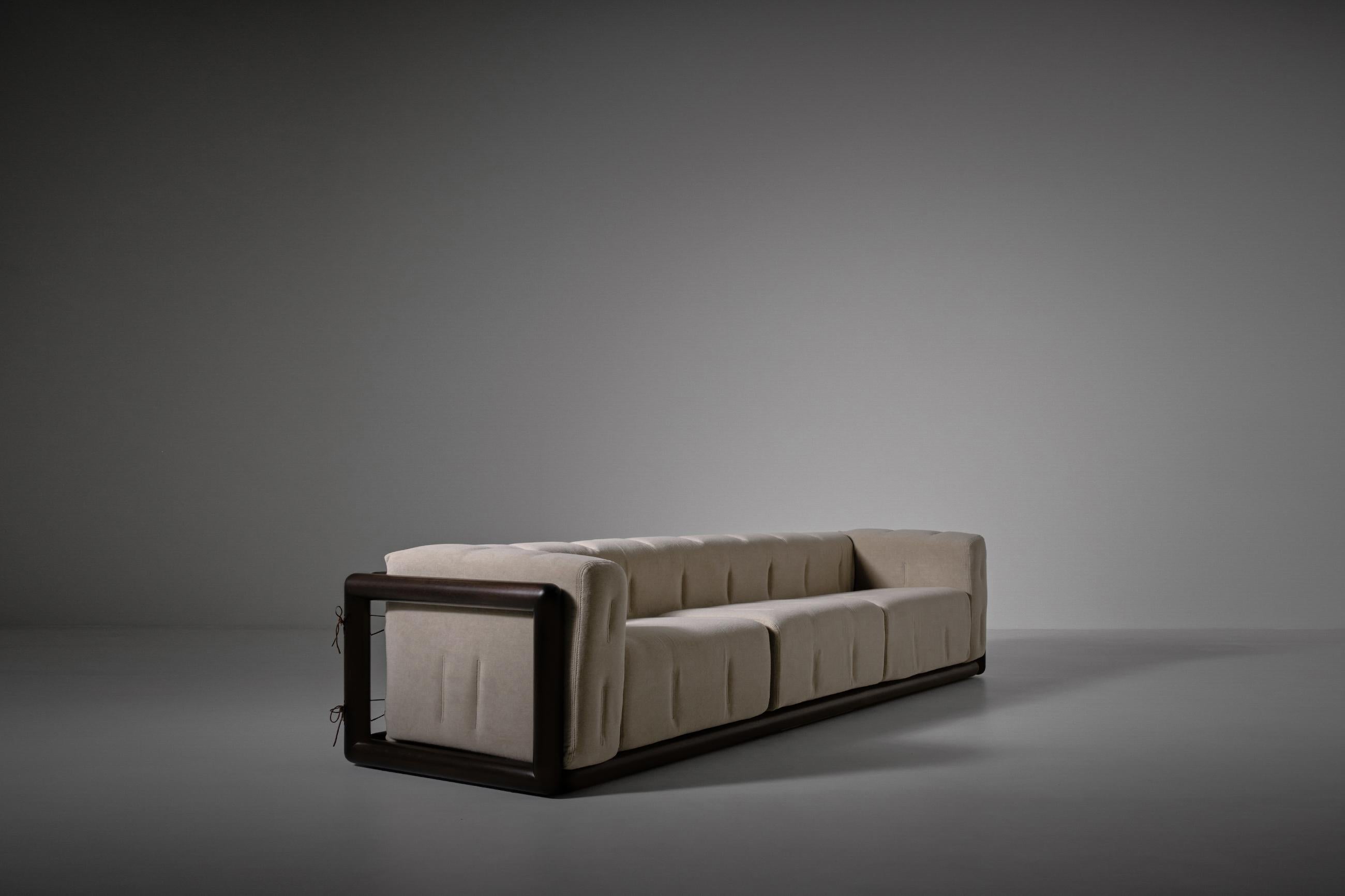Mid-Century Modern Carlo Scarpa ‘Cornaro’ Sofa, Italy, 1973