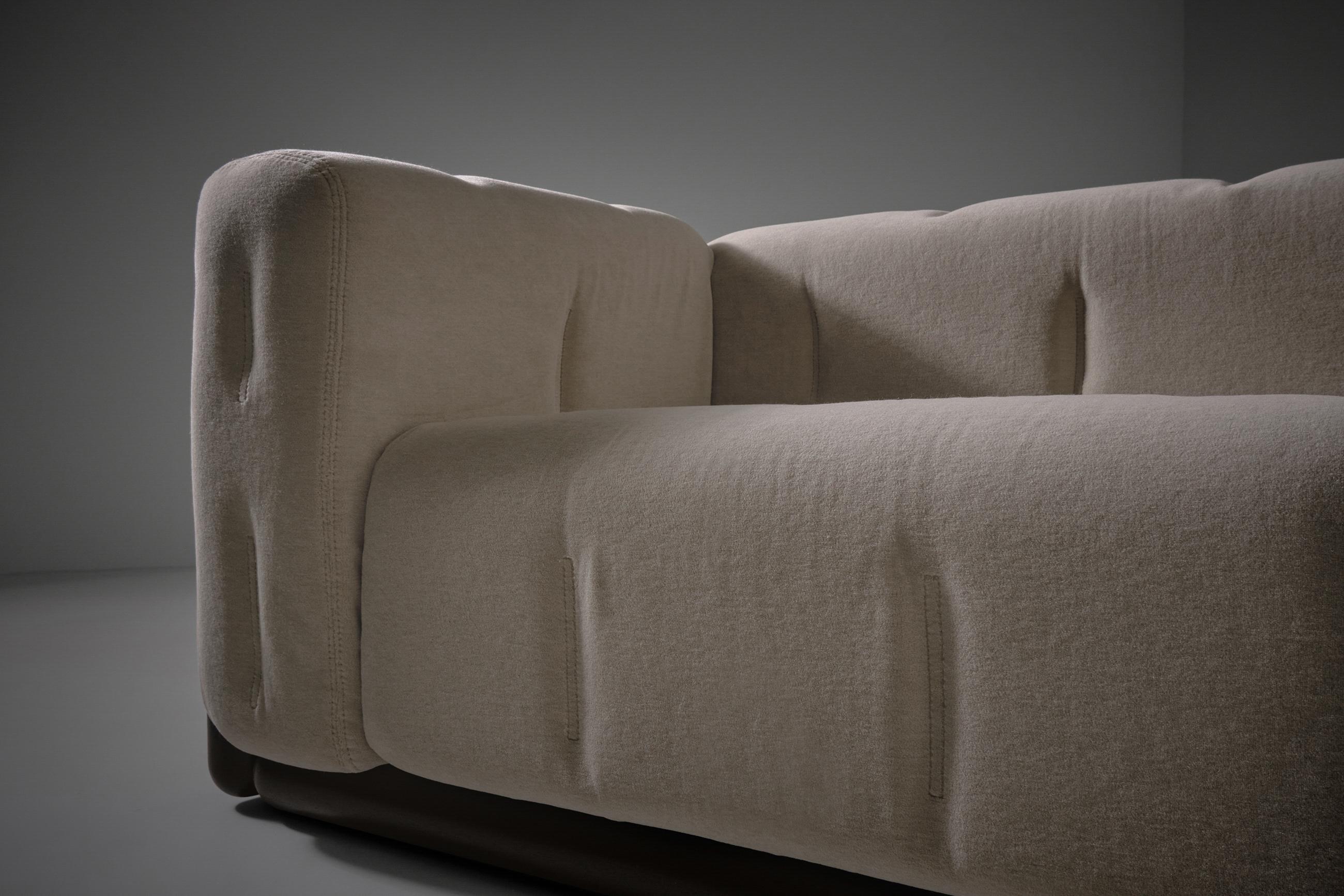 Late 20th Century Carlo Scarpa ‘Cornaro’ Sofa, Italy, 1973