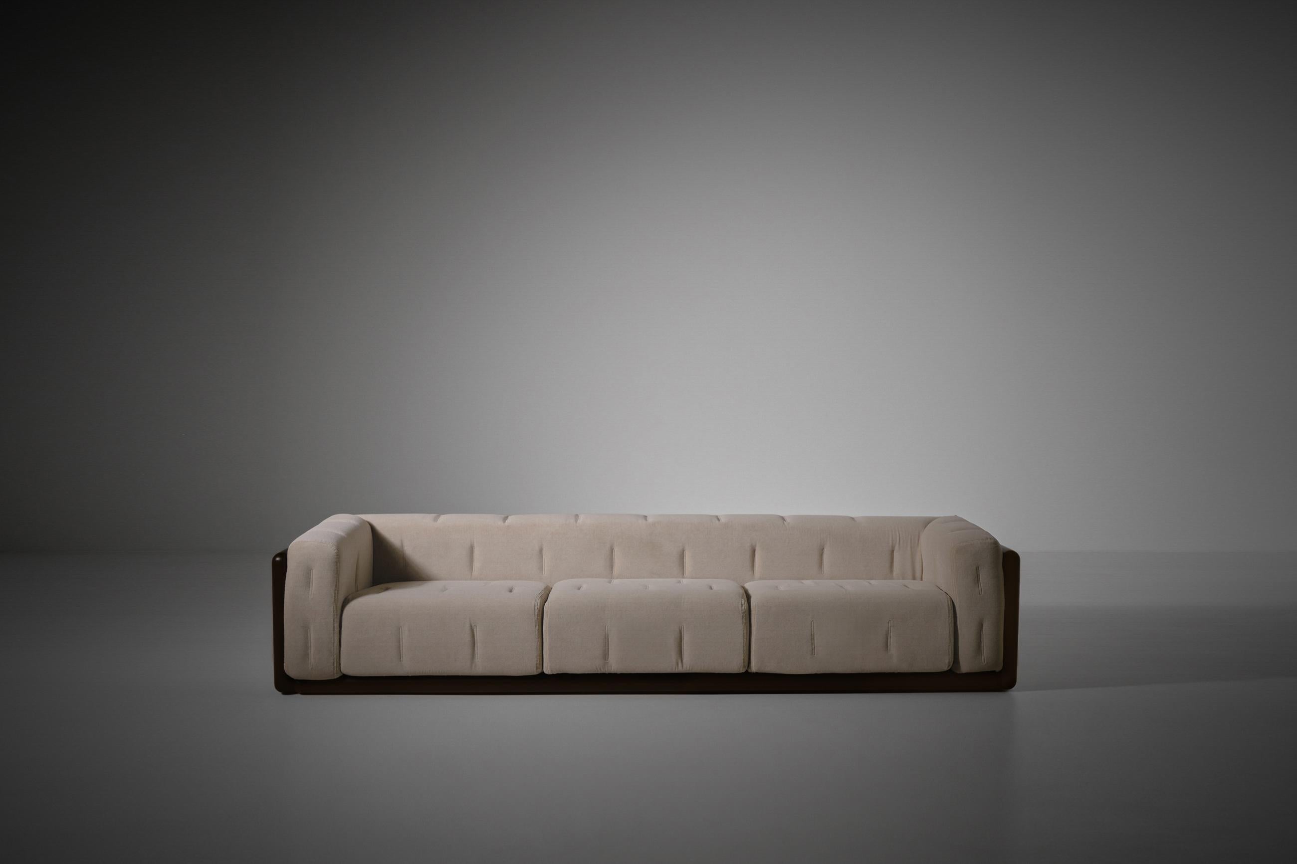 Velvet Carlo Scarpa ‘Cornaro’ Sofa, Italy, 1973