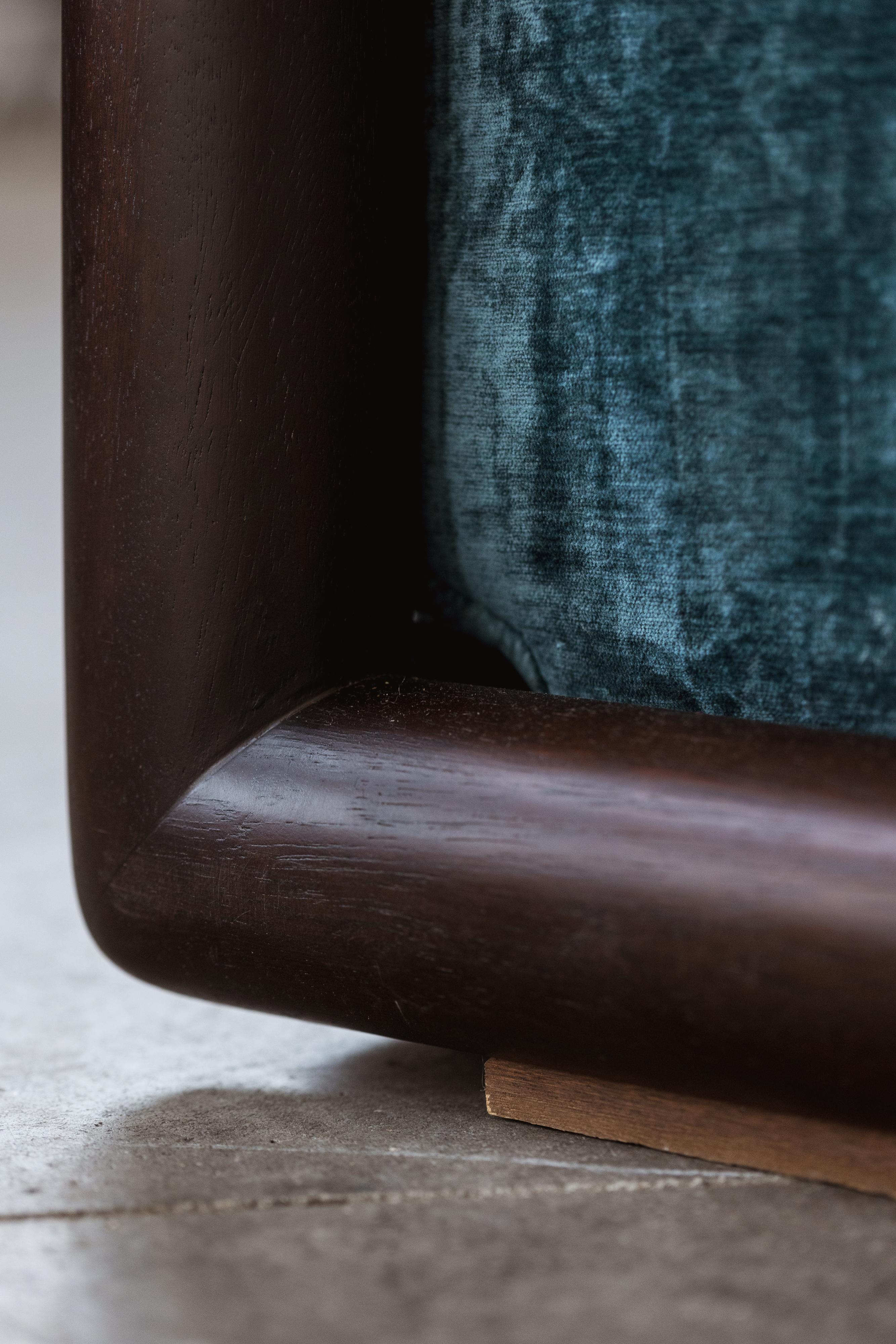 Carlo Scarpa “Cornaro” Sofas for Gavina, 1973, Set of 2 In Good Condition For Sale In Lonigo, Veneto