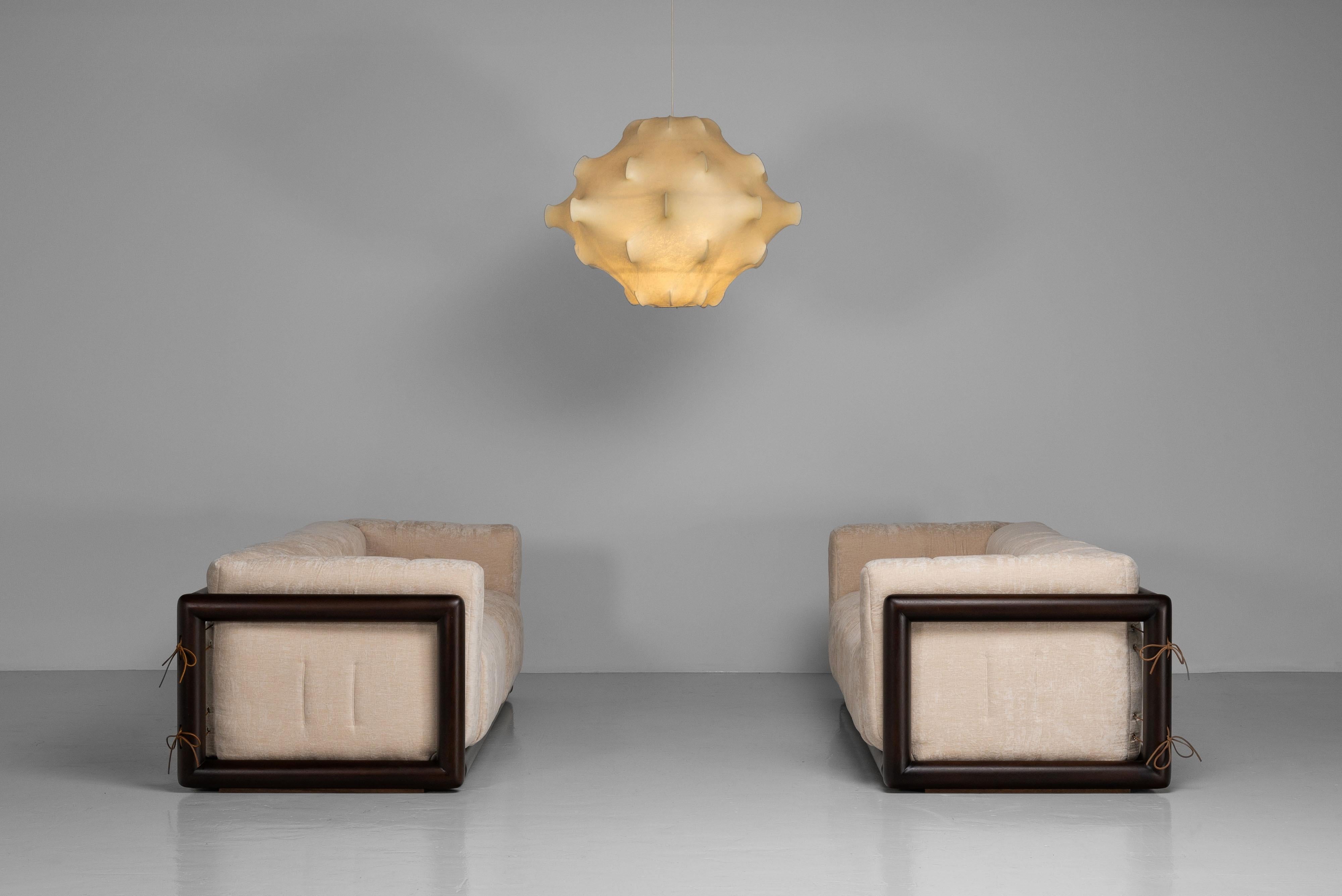 Carlo Scarpa Cornaro sofas for Simon Gavina Italy 1973 11