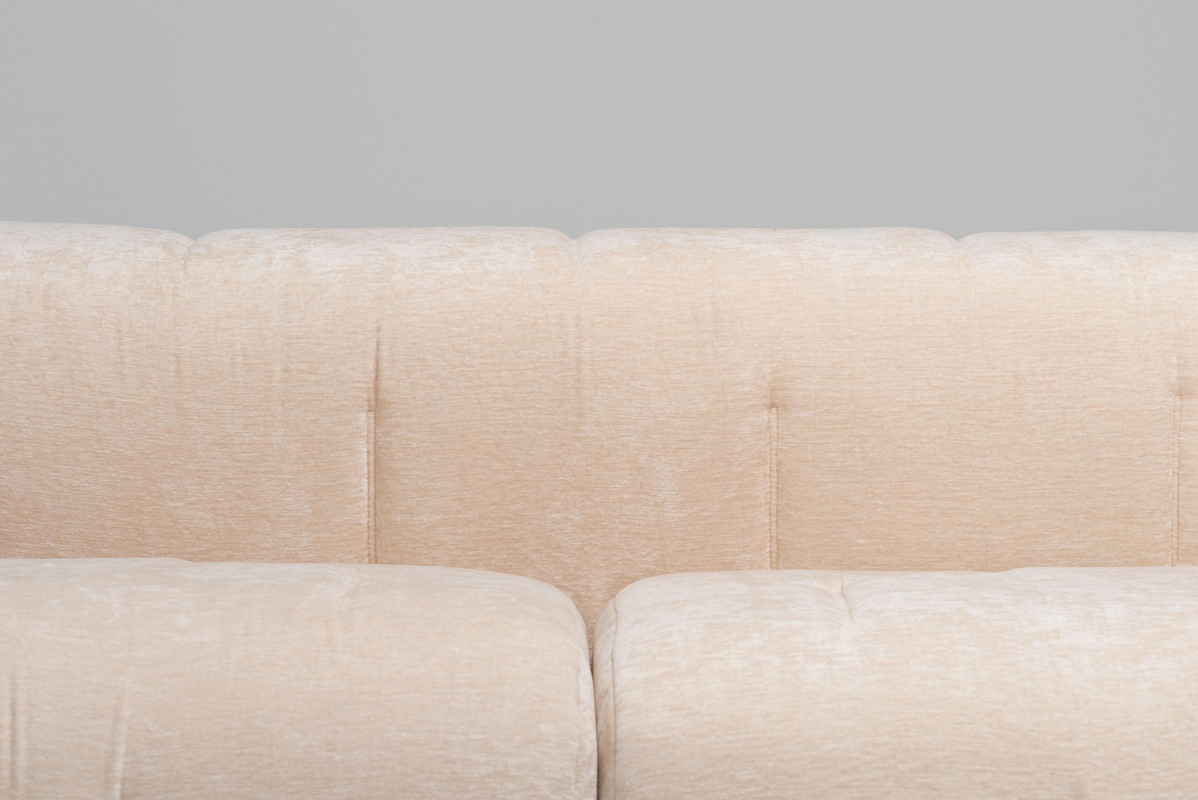 Carlo Scarpa Cornaro sofas for Simon Gavina Italy 1973 2