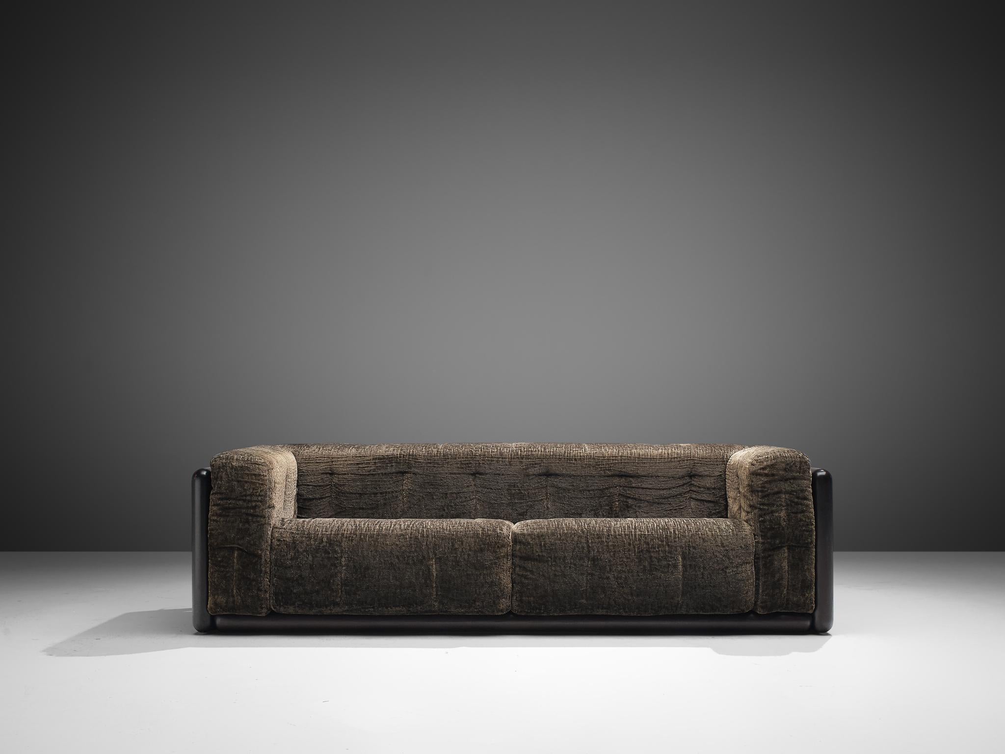 Carlo Scarpa for Simon, 'Cornaro' sofa, dark green velvet fabric, wood, Italy, 1973

The 'Cornaro' sofa by Carlo Scarpa is a perfect example of the Ultrarazionale style; breaking away from the strict limits of Rationalism, resulting in a sofa with a