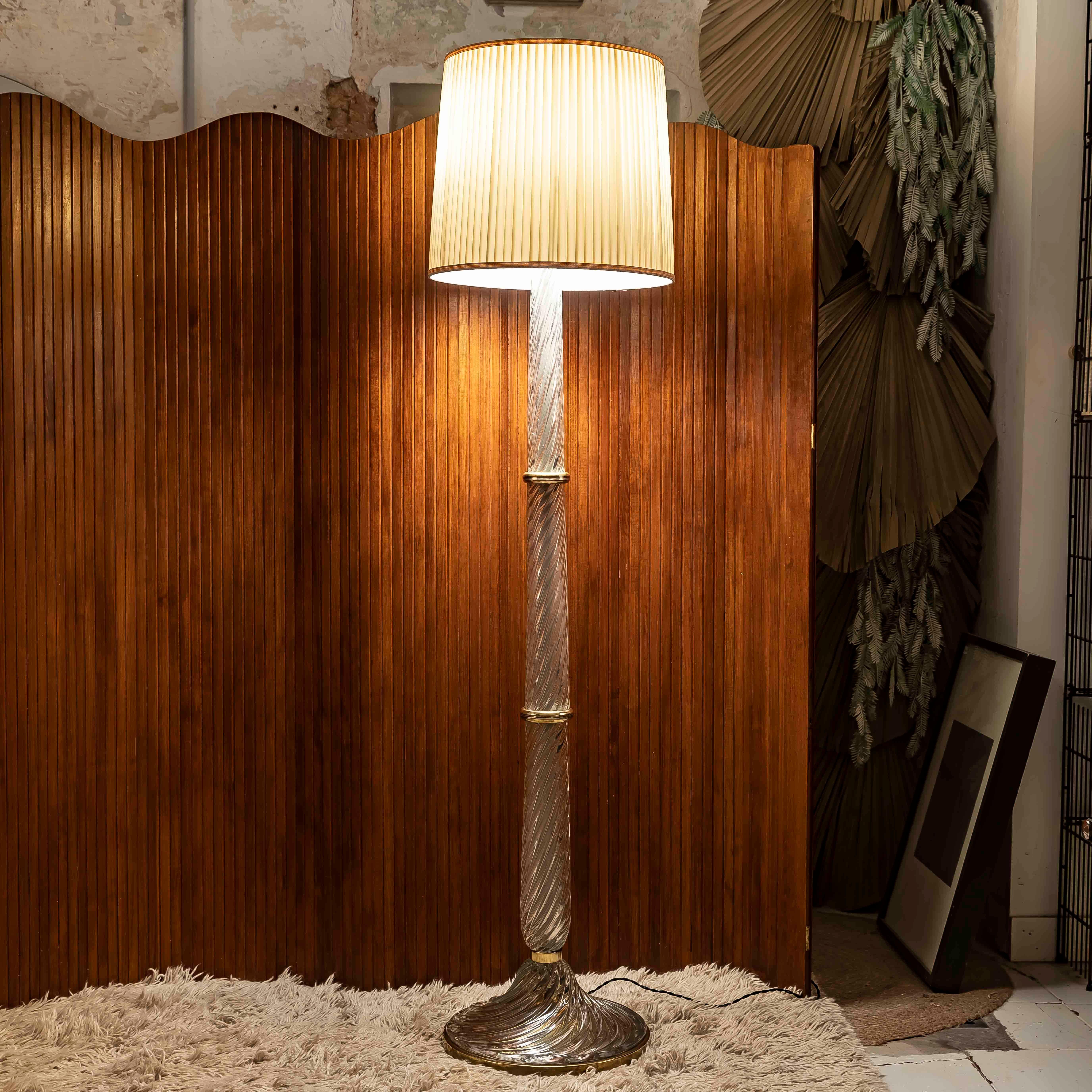 Carlo Scarpa Stehlampe für Venini, Murano, 1930er Jahre. Design/One 502 im Zustand „Gut“ im Angebot in BARCELONA, ES