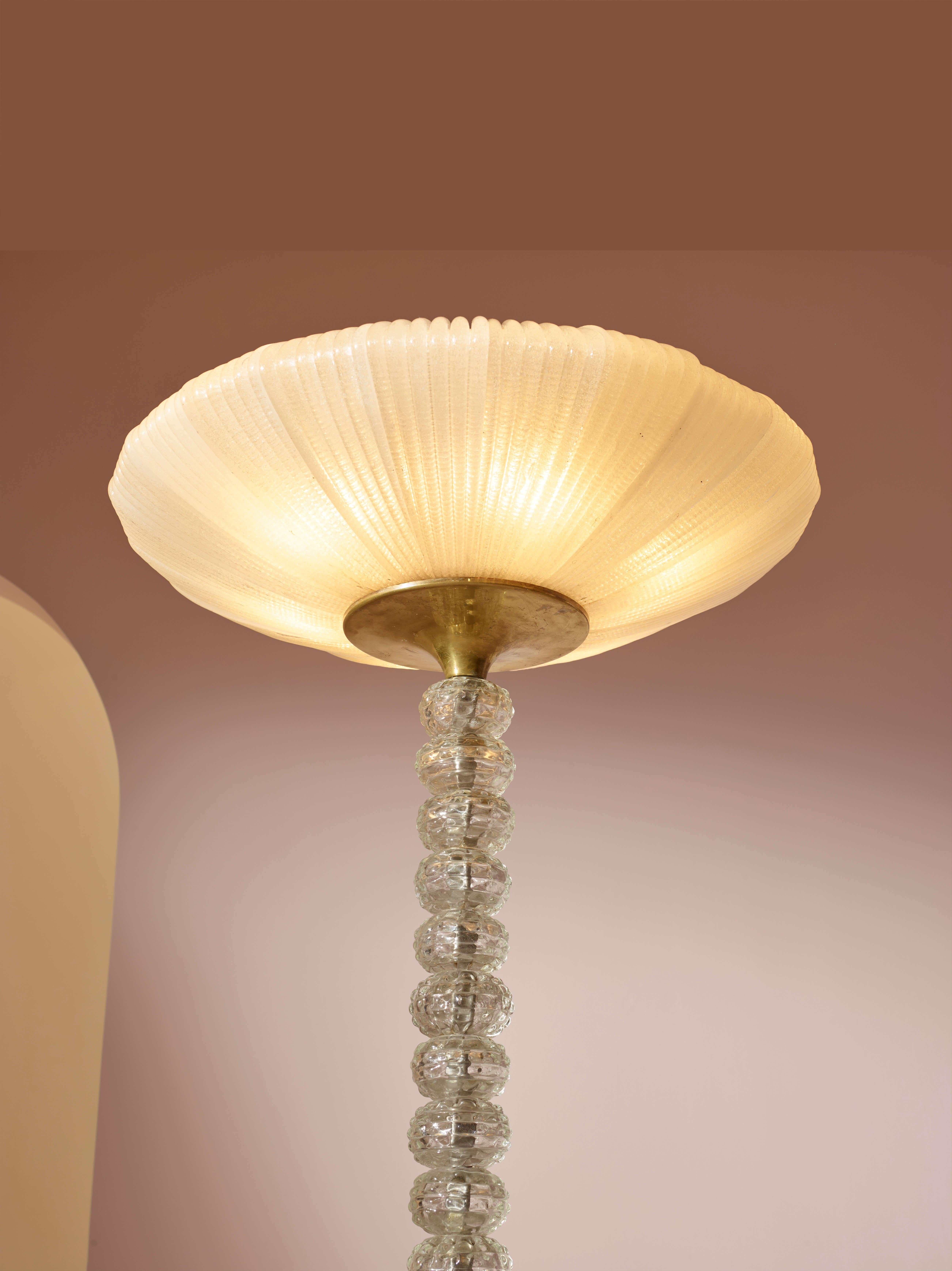 Carlo Scarpa floor lamp model 2226 produced by Venini, Italy, 1938-39 For Sale 1