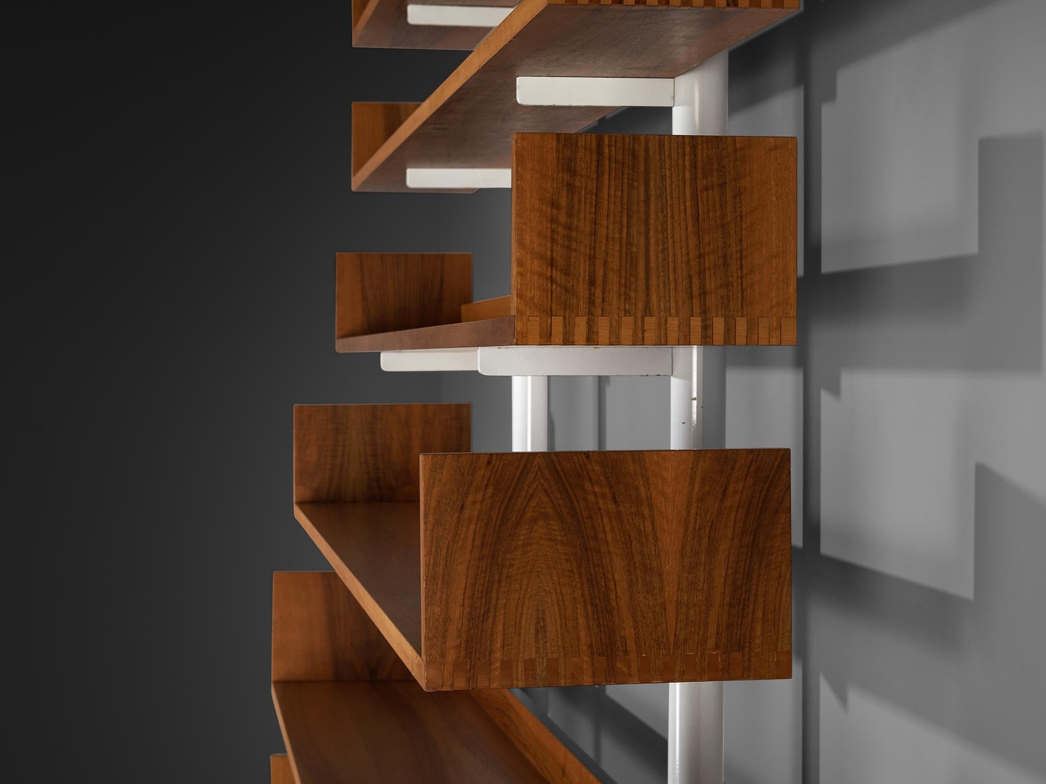 Bibliothèque '795' en métal et noyer de Carlo Scarpa pour Bernini en vente 1