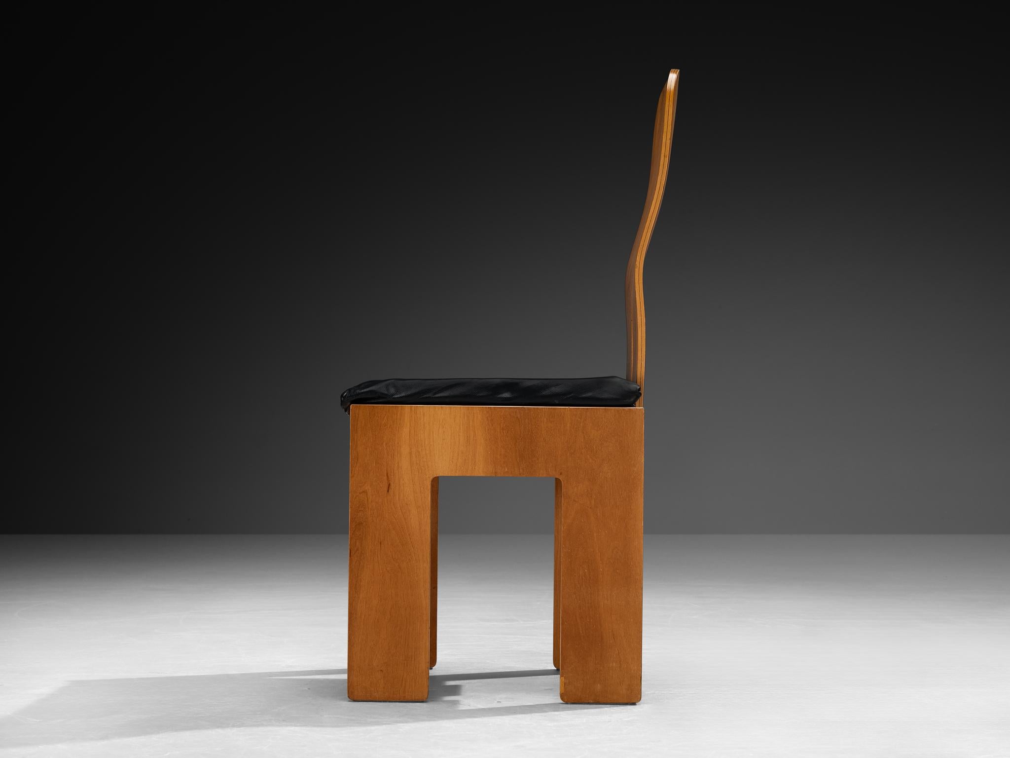 Mid-20th Century Carlo Scarpa for Bernini Dining Chair in Walnut and Leather For Sale