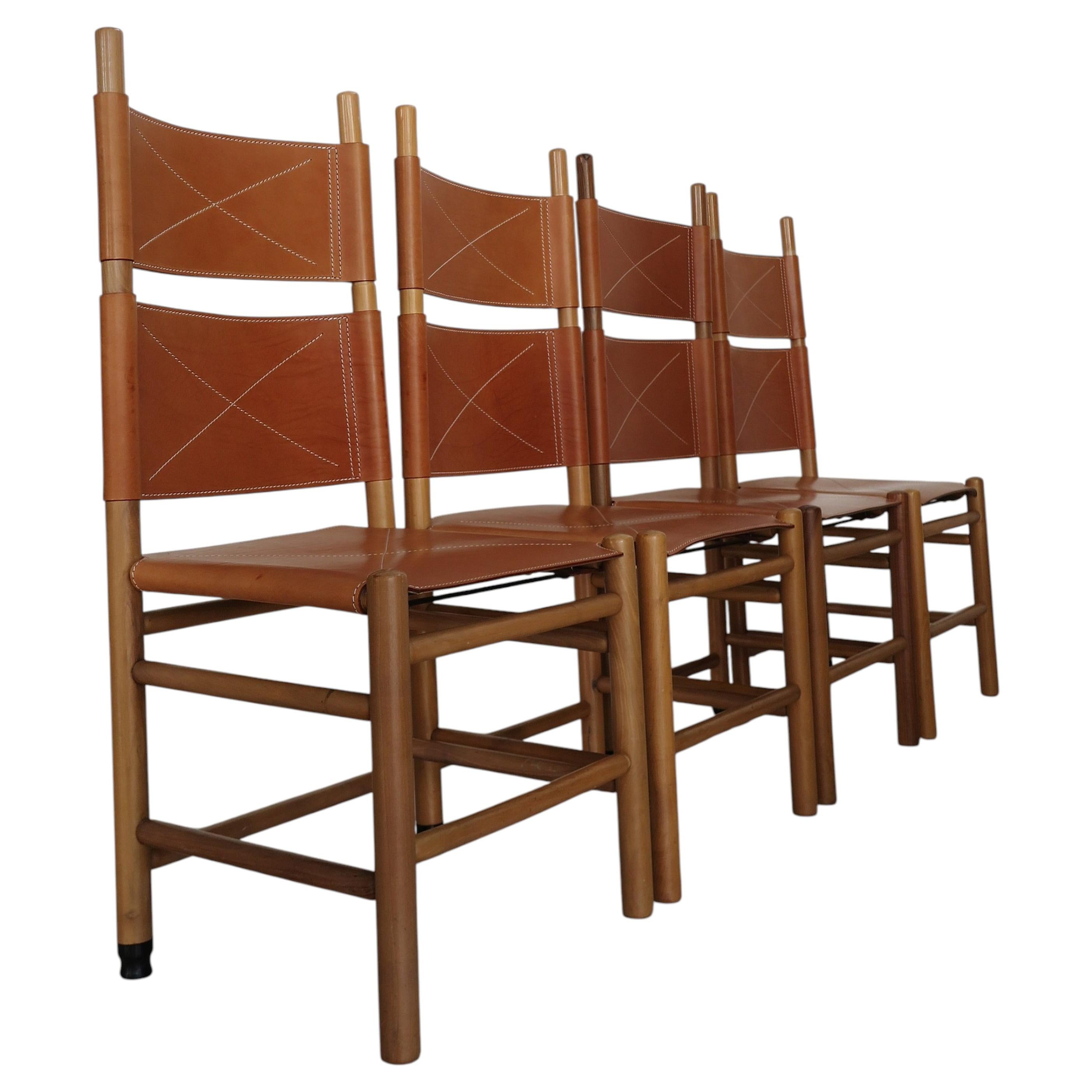 Carlo Scarpa per Bernini Sedie da pranzo "Kentucky" in legno italiano, anni '70