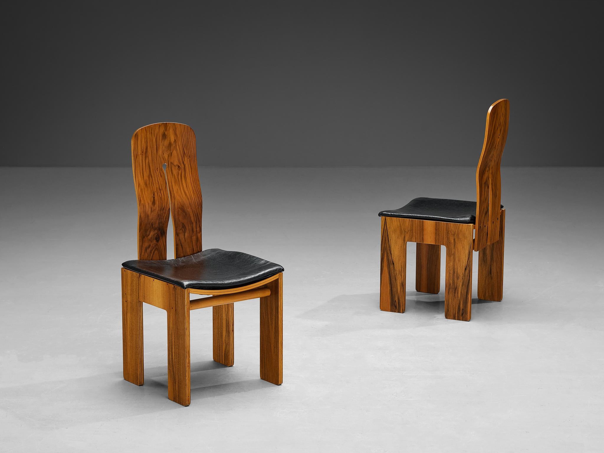 Mid-20th Century Carlo Scarpa for Bernini Pair of Dining Chairs in Walnut and Leather 
