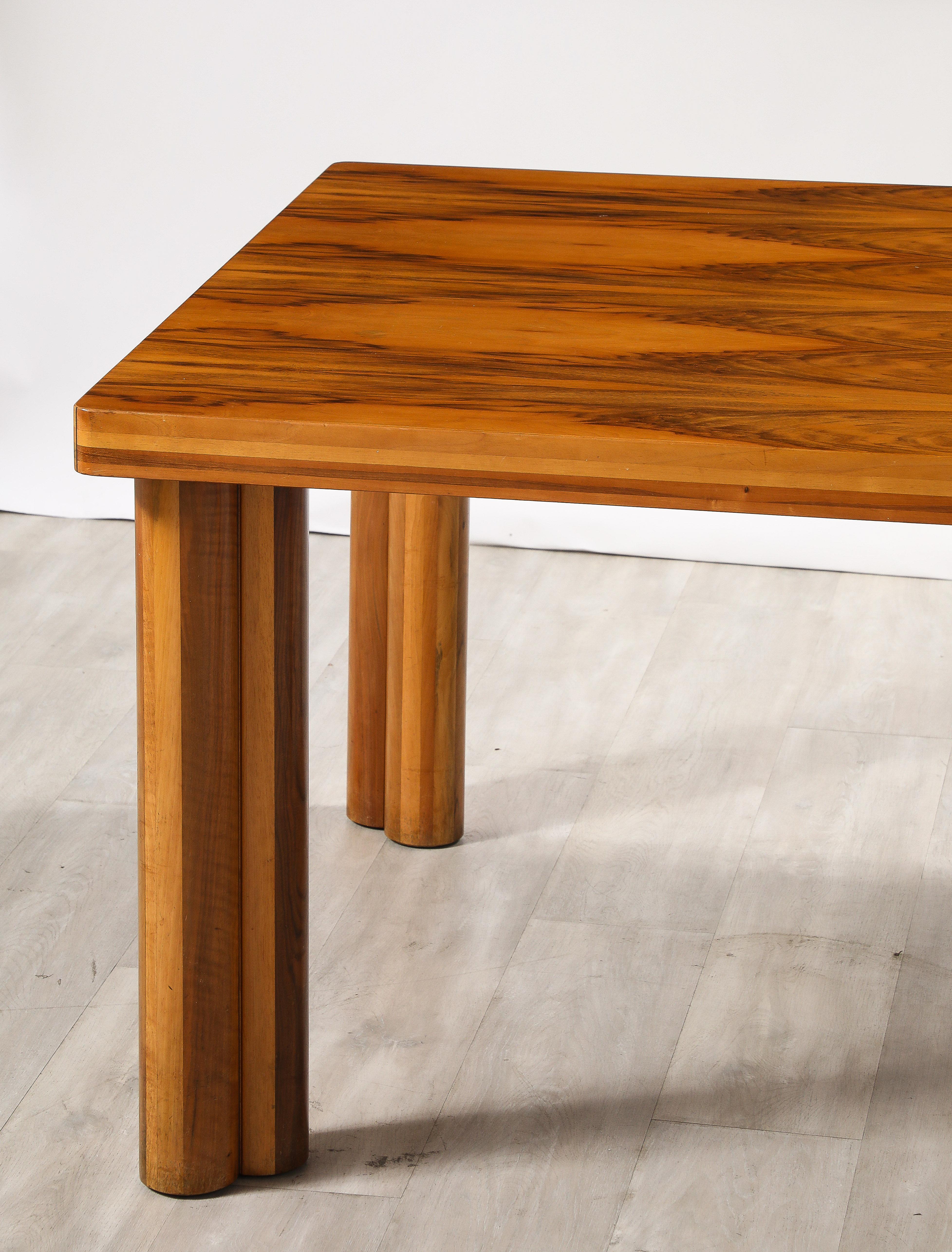Carlo Scarpa for Bernini 'Scuderia' Walnut Dining Table, circa 1977 For Sale 5
