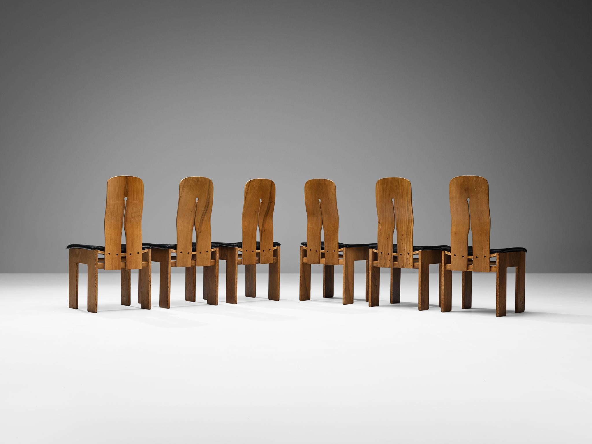 Carlo Scarpa for Bernini Set of Six Dining Chairs in Walnut and Leather 2