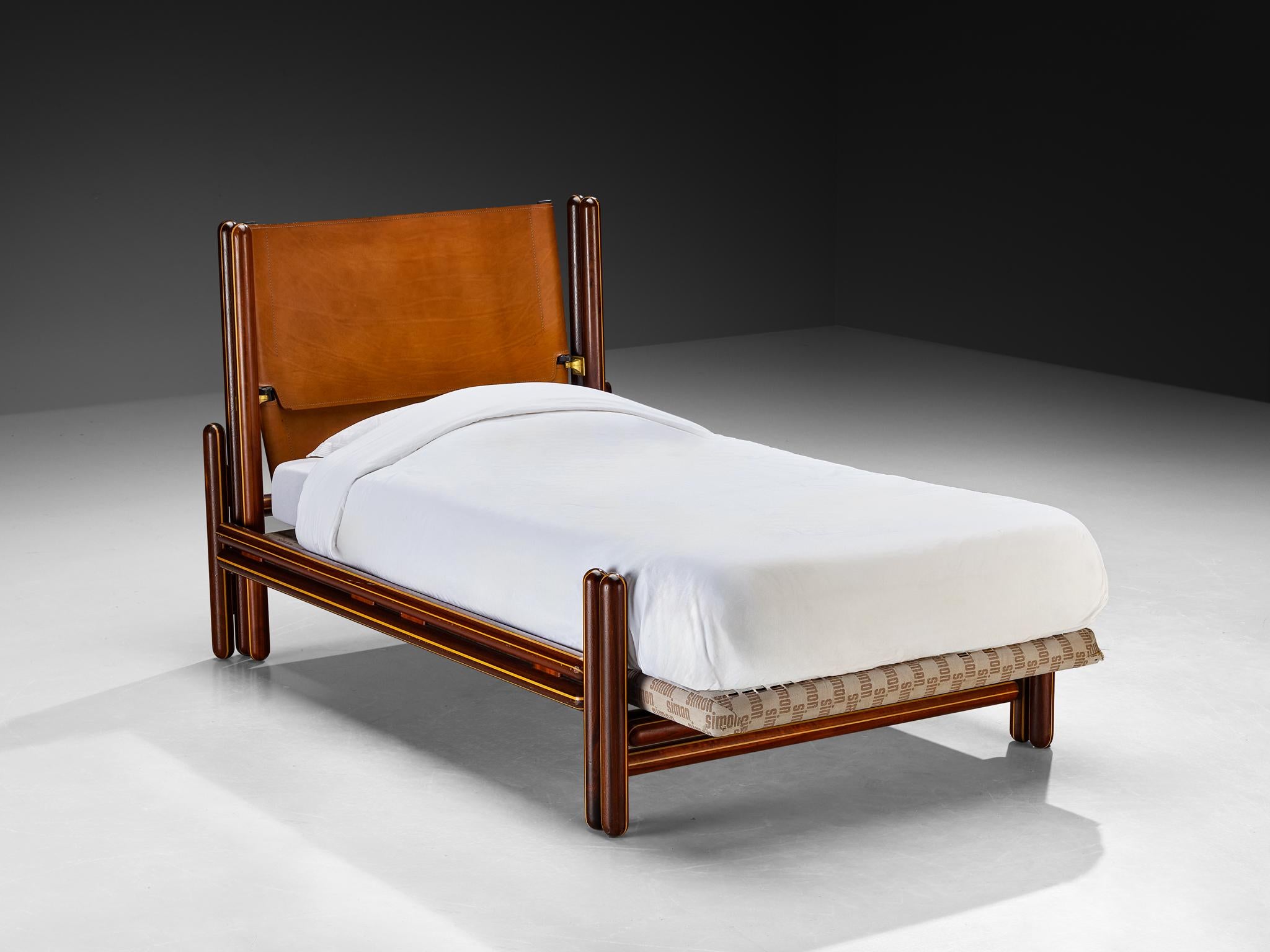 Late 20th Century Carlo Scarpa for Simon Gavina 'Toledo' Single Bed in Padouk and Leather For Sale