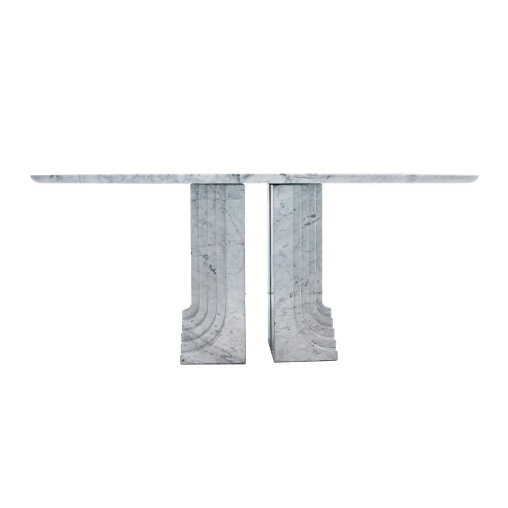 This elliptical marble table, model 