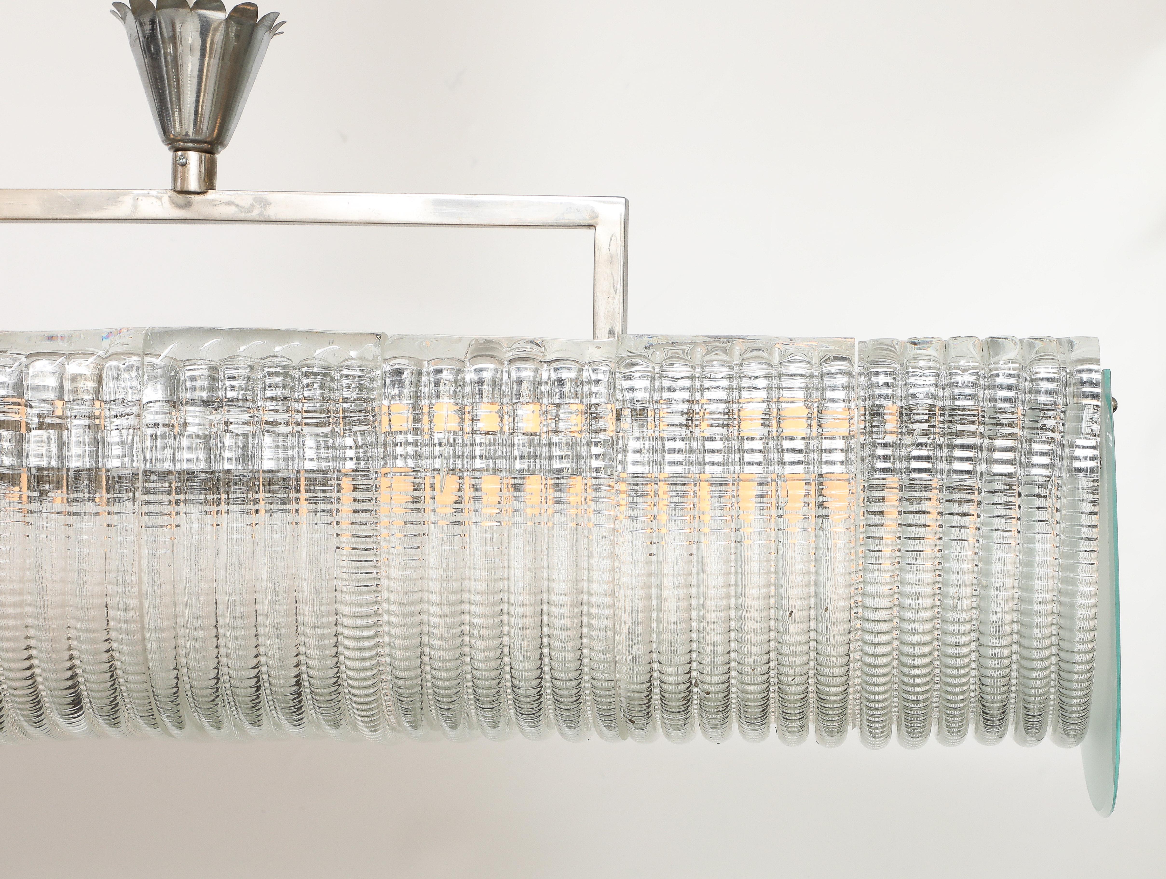 Italiano Carlo Scarpa per Venini Lampadario rettangolare in vetro tagliato e nichel, circa 1930 in vendita