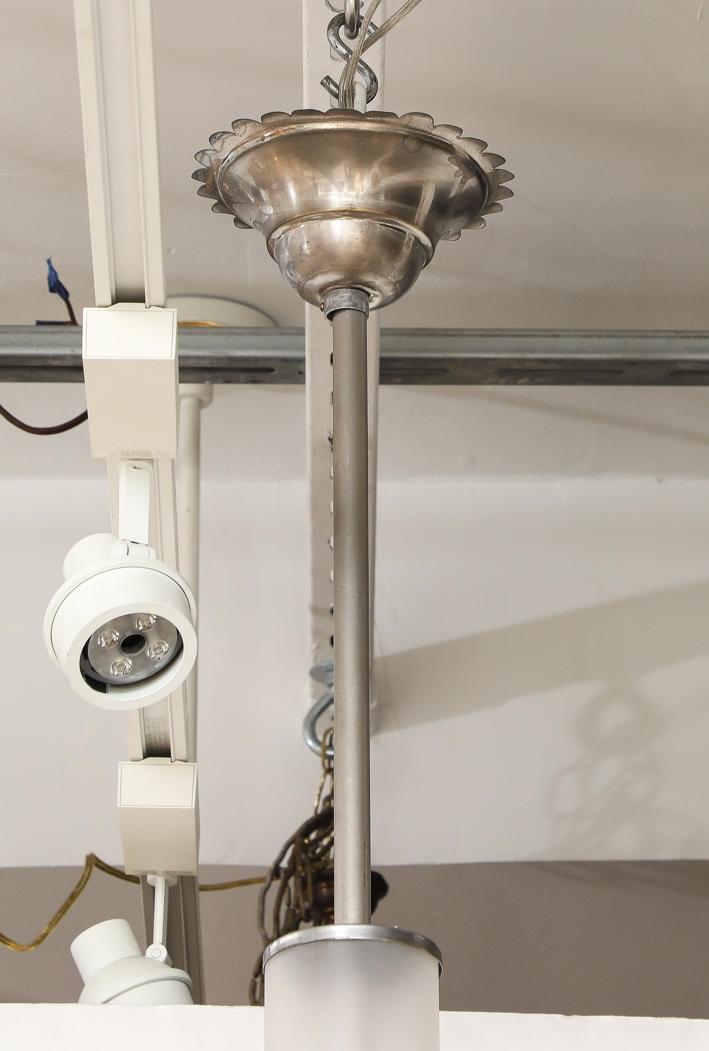 Carlo Scarpa per Venini Lampadario rettangolare in vetro tagliato e nichel, circa 1930 In condizioni buone in vendita a New York, NY