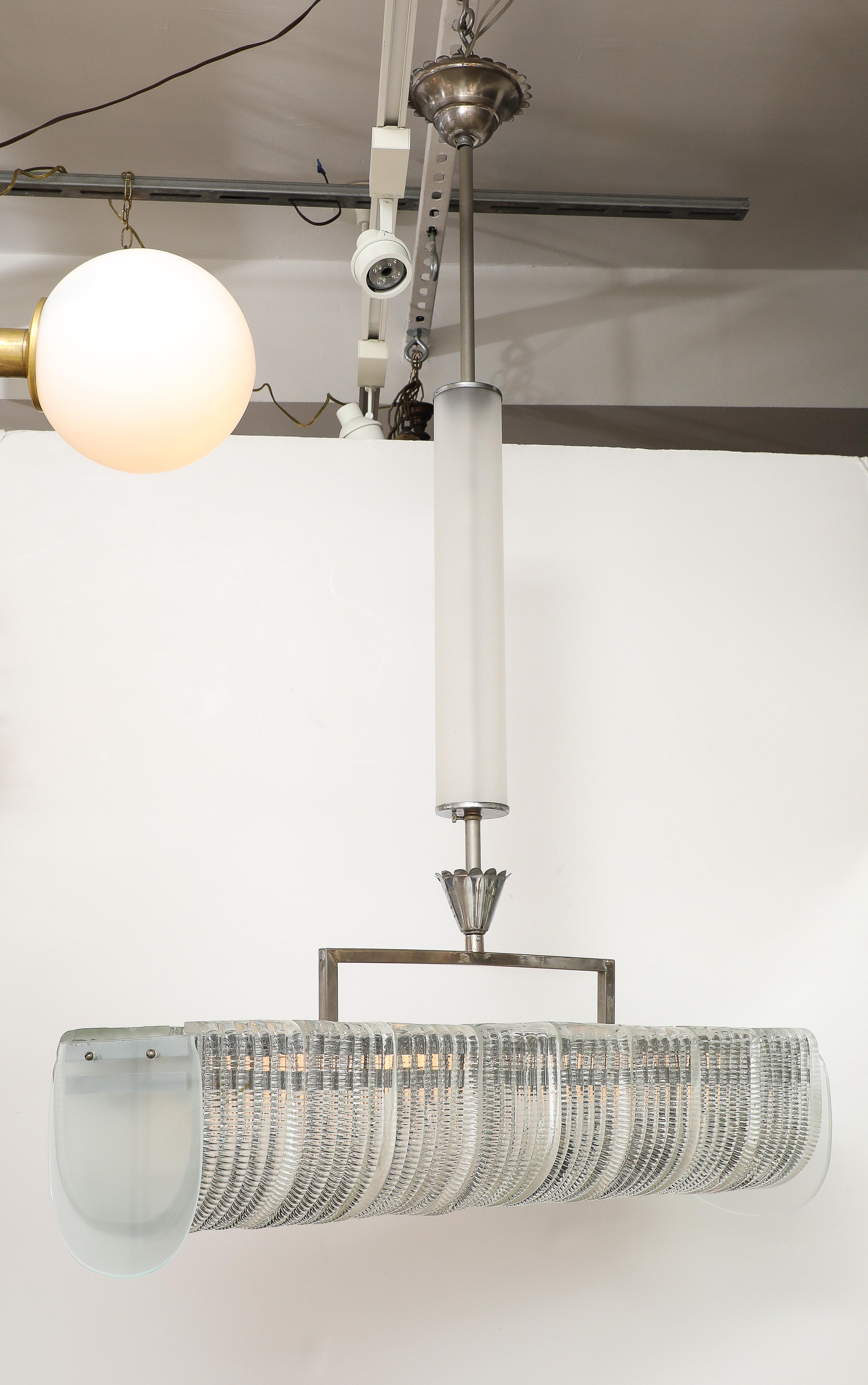 Carlo Scarpa per Venini Lampadario rettangolare in vetro tagliato e nichel, circa 1930 in vendita 1