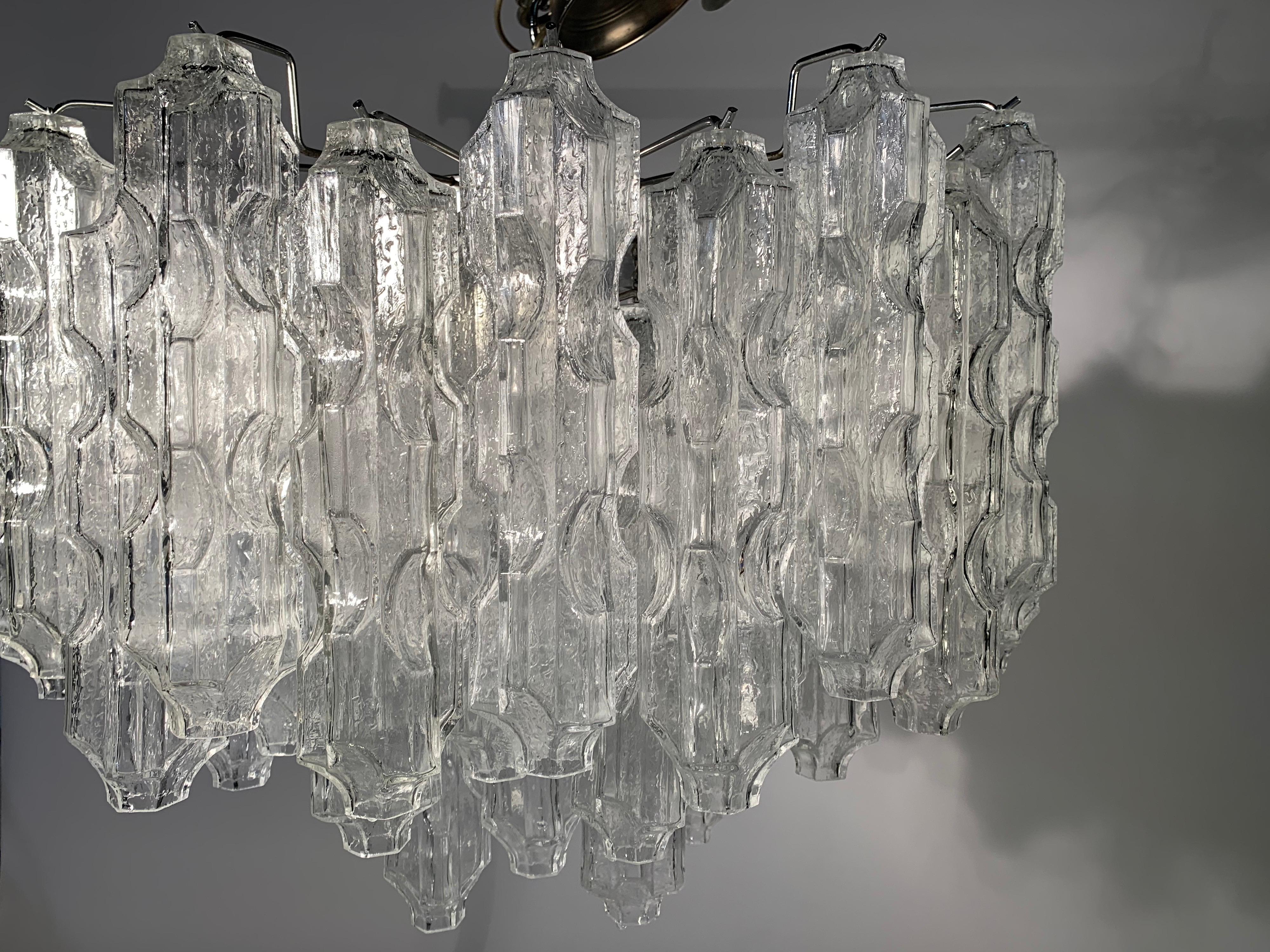 Carlo Scarpa for Venini Murano Chandelier Having 54 Murano Glass Globes In Good Condition In Southampton, NJ