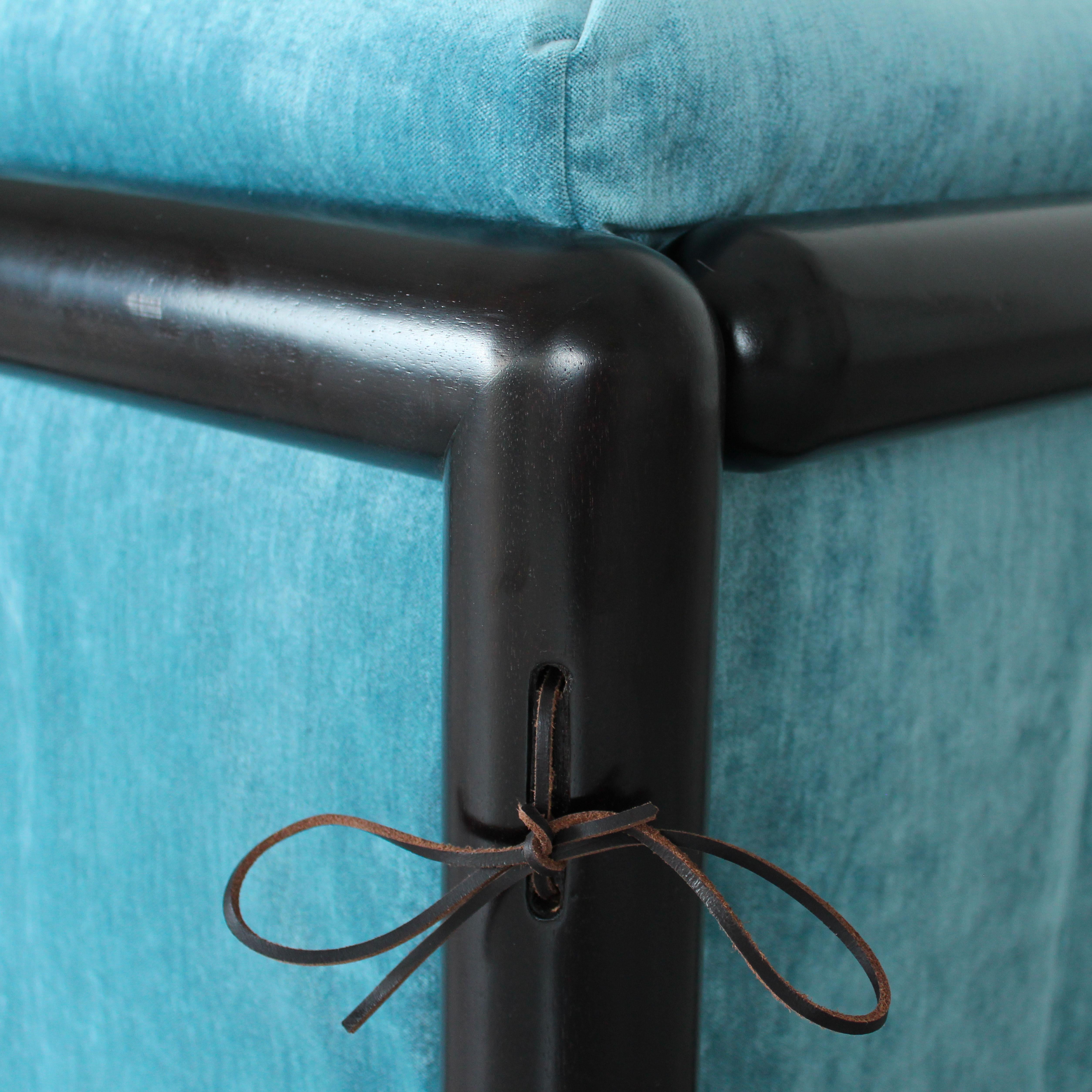 Carlo Scarpa Iroko Wood and Azure Velvet Cornaro Sofa for Studio Simon, 1974 For Sale 8