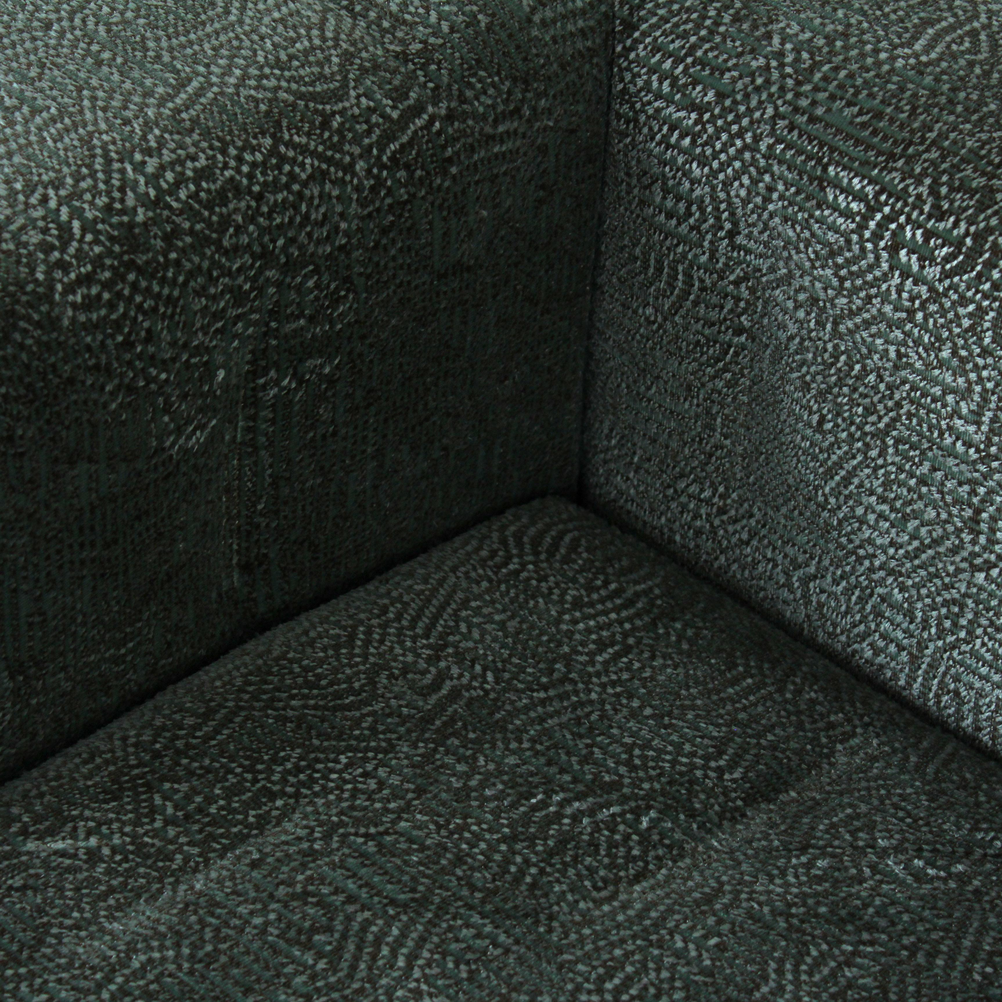 Carlo Scarpa Sofá Cornaro de madera de iroko y terciopelo jacquard para Studio Simon, 1974 en venta 9