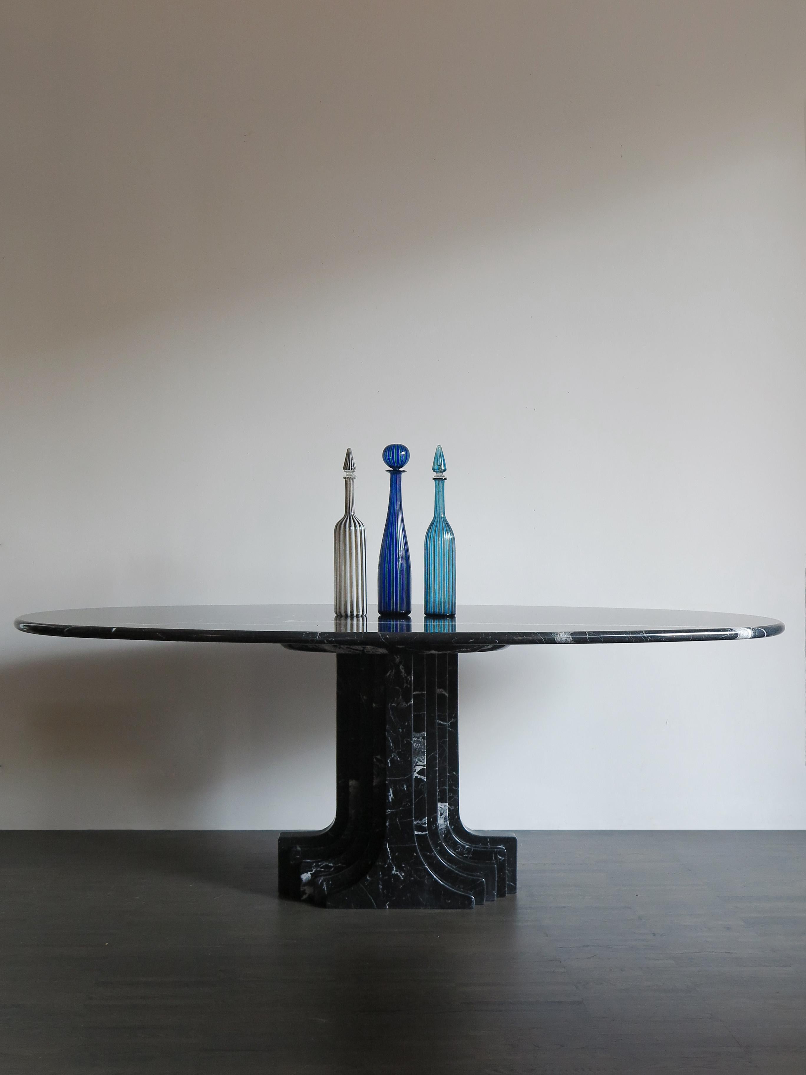 Mid-Century Modern Carlo Scarpa Italian Black Marble Dining Table Model Argo for Simon, 1970s