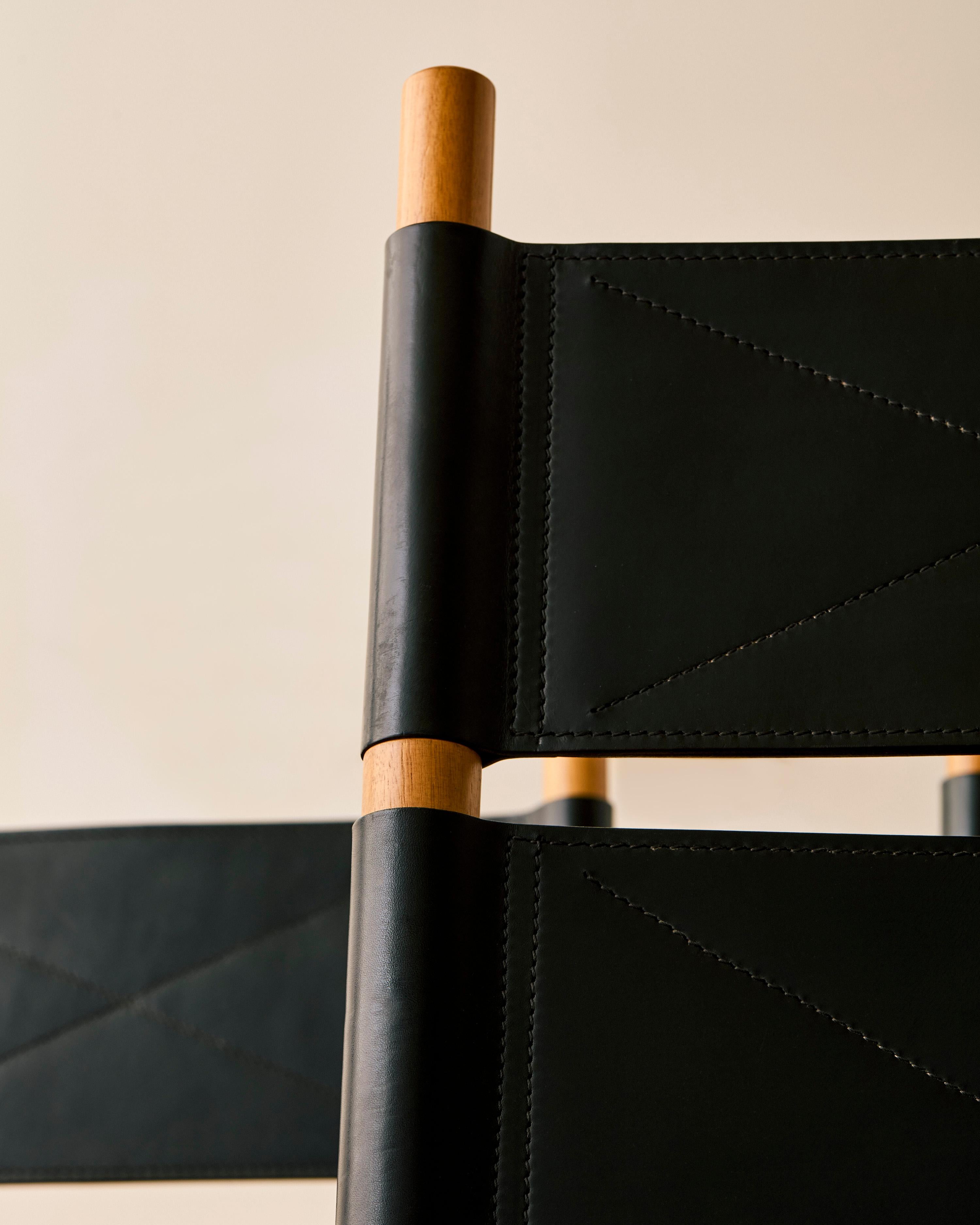 Carlo Scarpa 'Kentucky' Satz von vier Esszimmerstühlen im Angebot 5