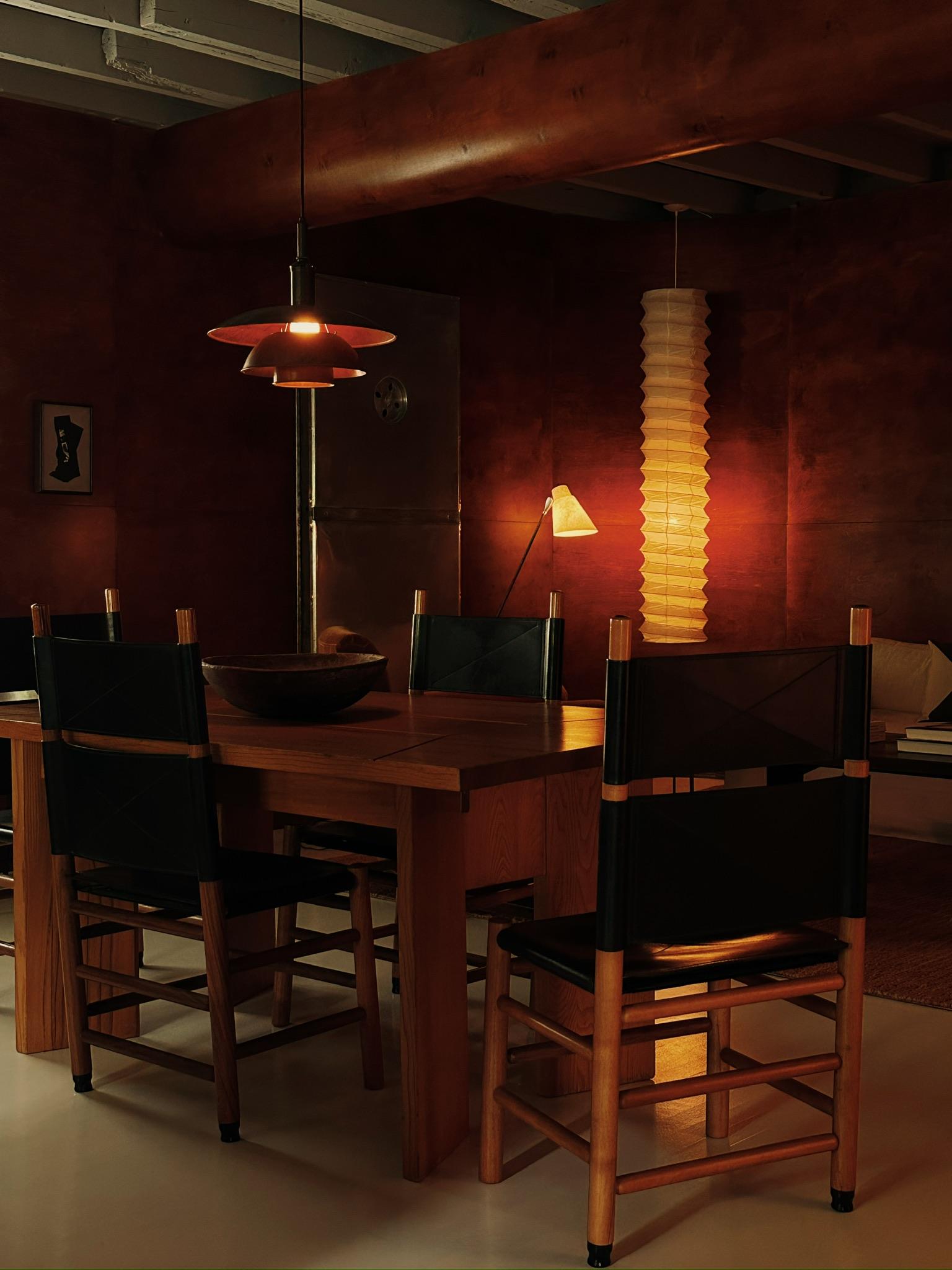 Carlo Scarpa 'Kentucky' Satz von vier Esszimmerstühlen im Angebot 9