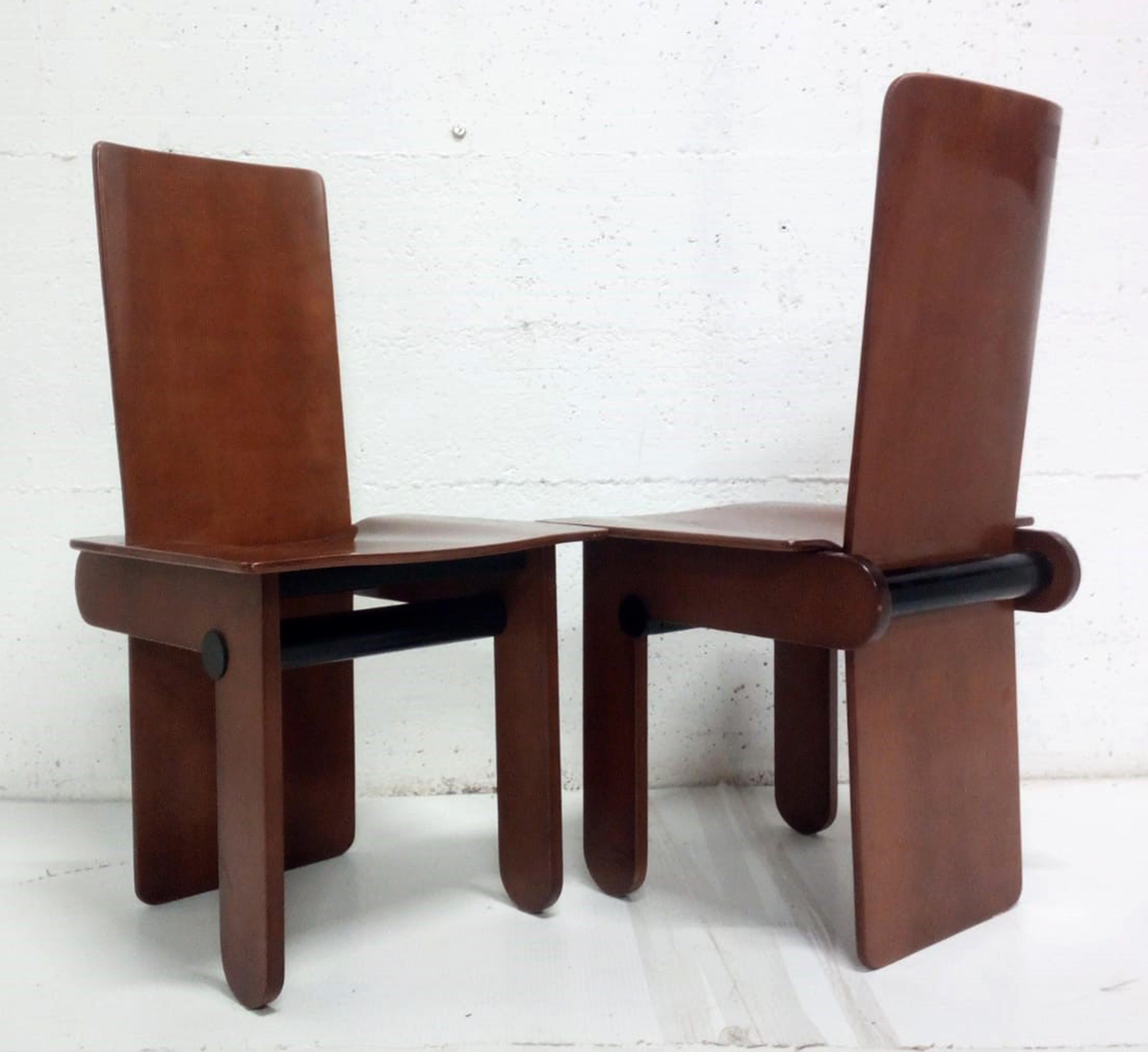 Carlo Scarpa Mid-Century Modern Italian Dining Chairs for Gavina, 1974 In Good Condition In Puglia, Puglia