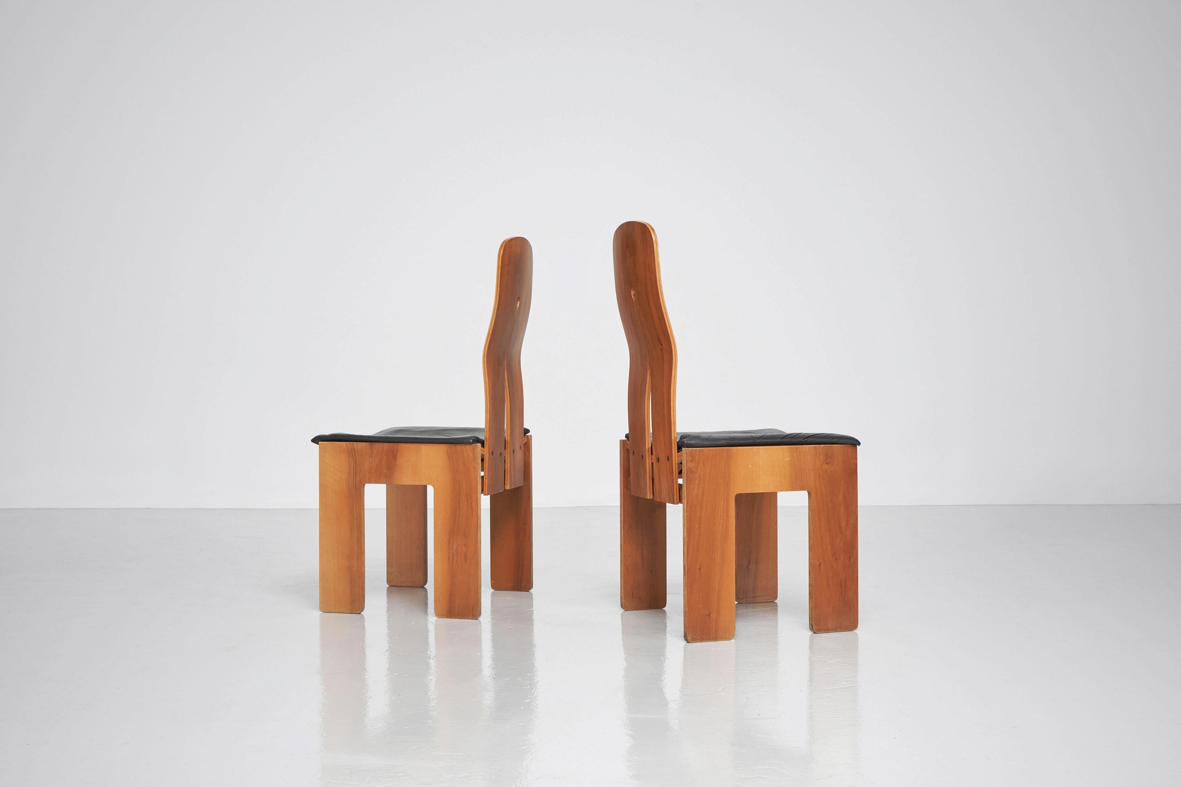Carlo Scarpa model 765 dining chairs Bernini Italy 1977 5