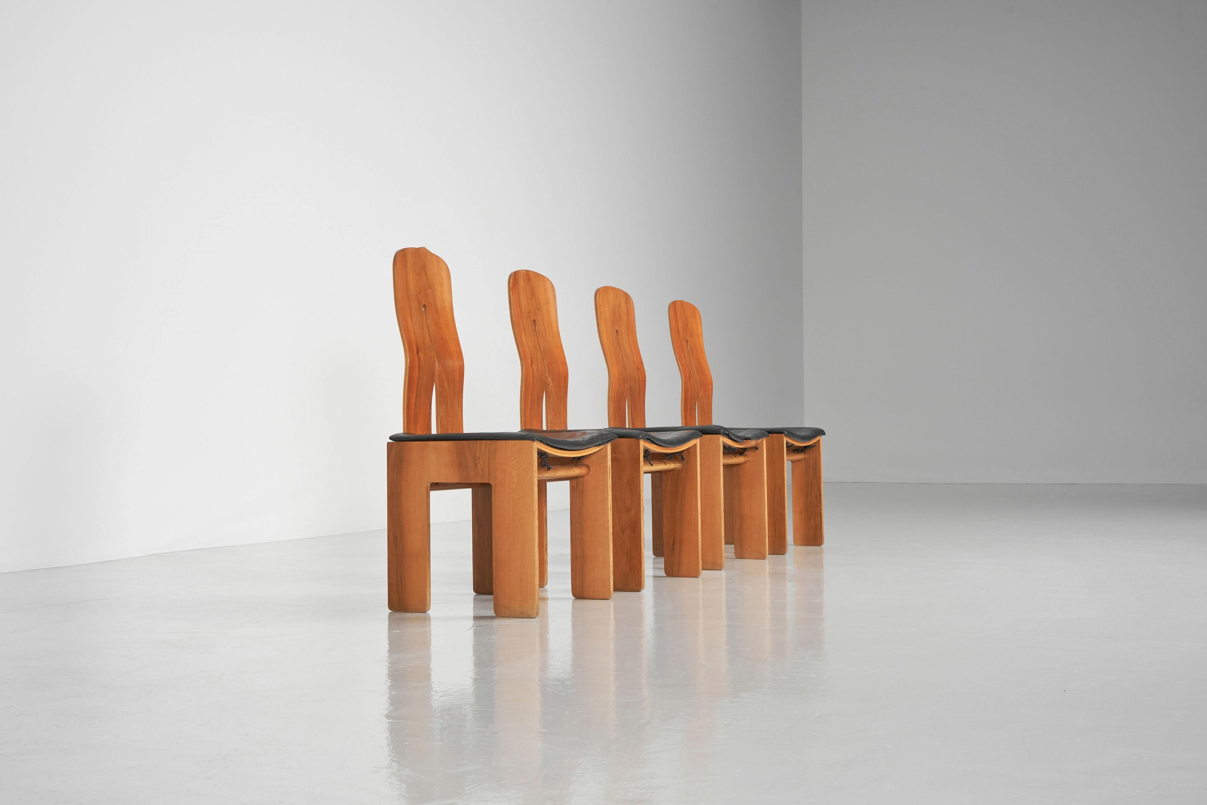 Mid-Century Modern Carlo Scarpa model 765 dining chairs Bernini Italy 1977