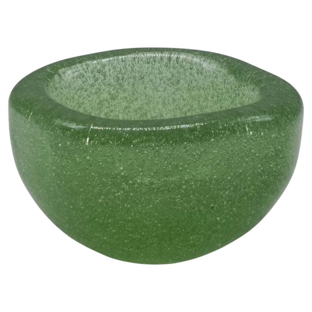 Carlo Scarpa für Venini Grüne Muranoglasschale "Sommerso a Bollicine" (Bubble Submerged) im Angebot