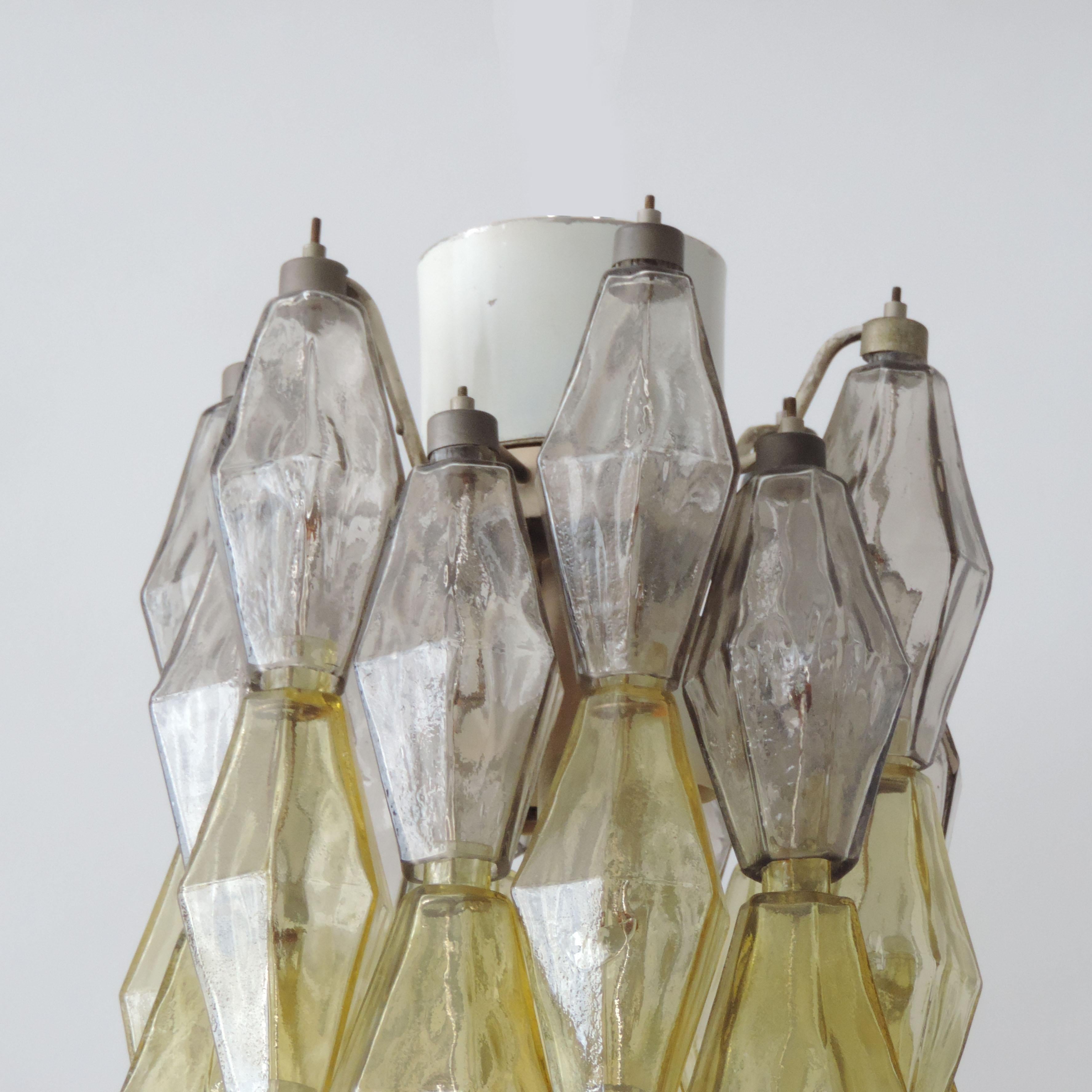 Mid-20th Century Carlo Scarpa Poliedri Ceiling Lamp for Venini in Yellow and Grey, Italy 1950s For Sale