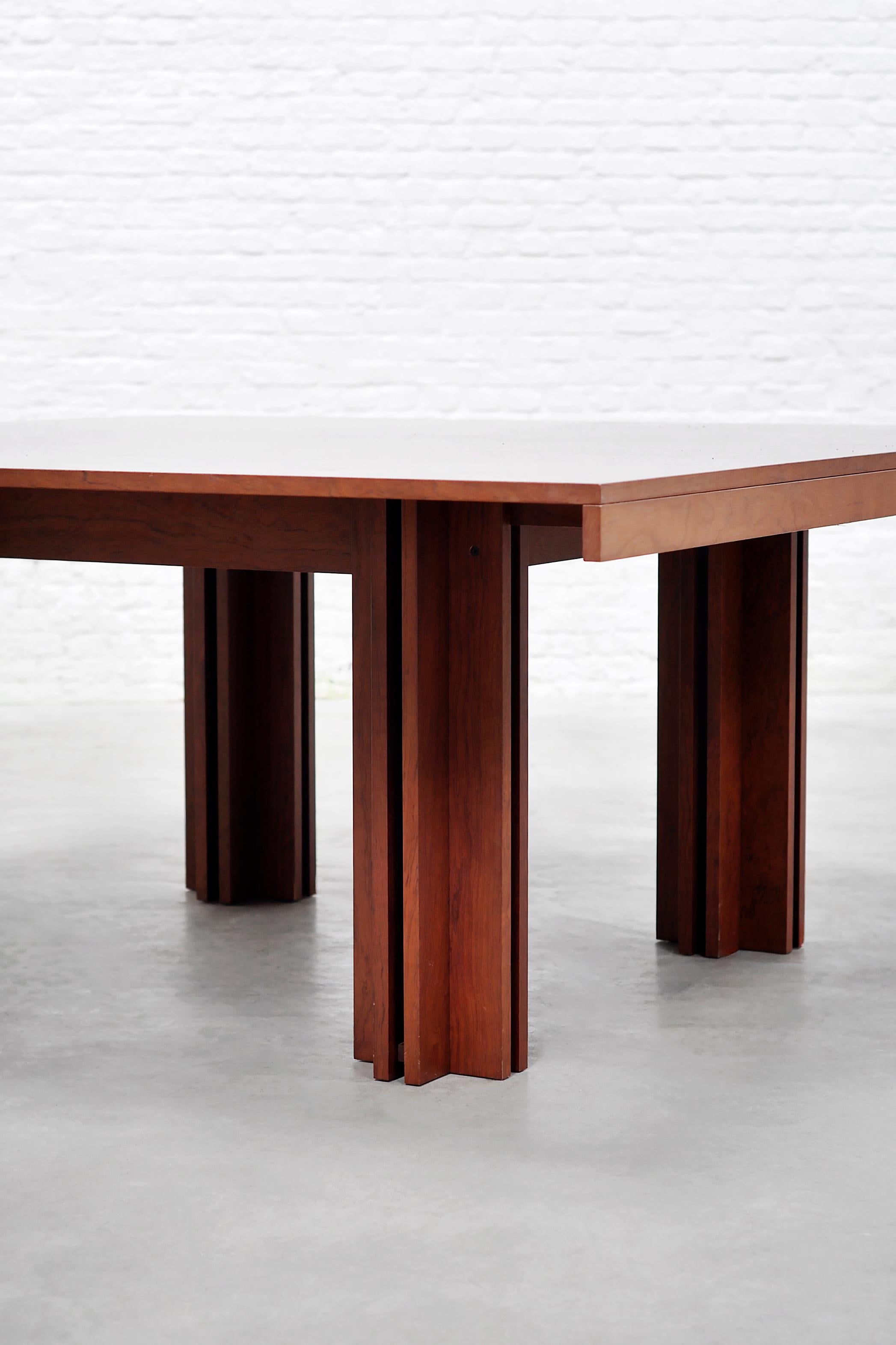 Mid-Century Modern Carlo Scarpa 'Quatour' Dining Table in Walnut, Simon Gavina, Italy, 1974 For Sale