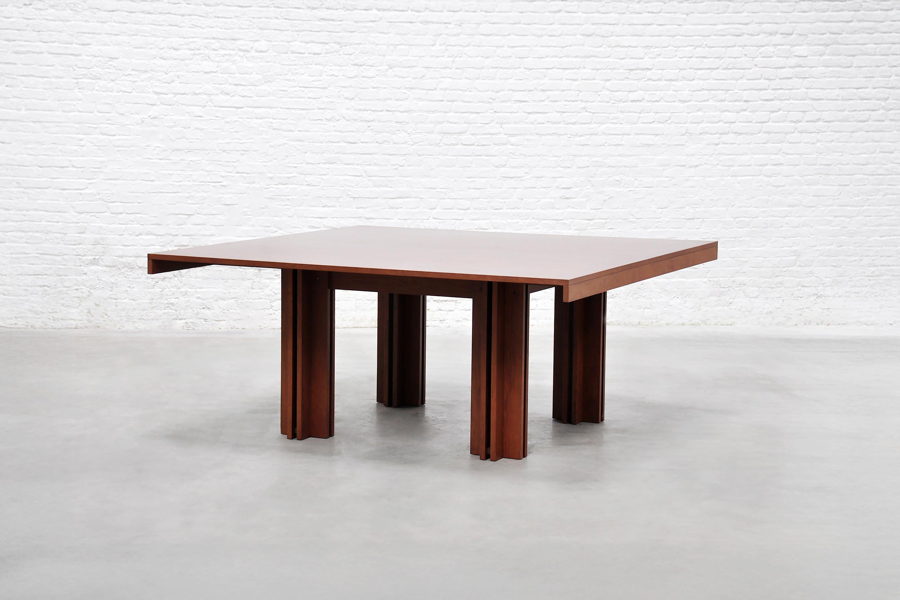 Italian Carlo Scarpa 'Quatour' Dining Table in Walnut, Simon Gavina, Italy, 1974 For Sale