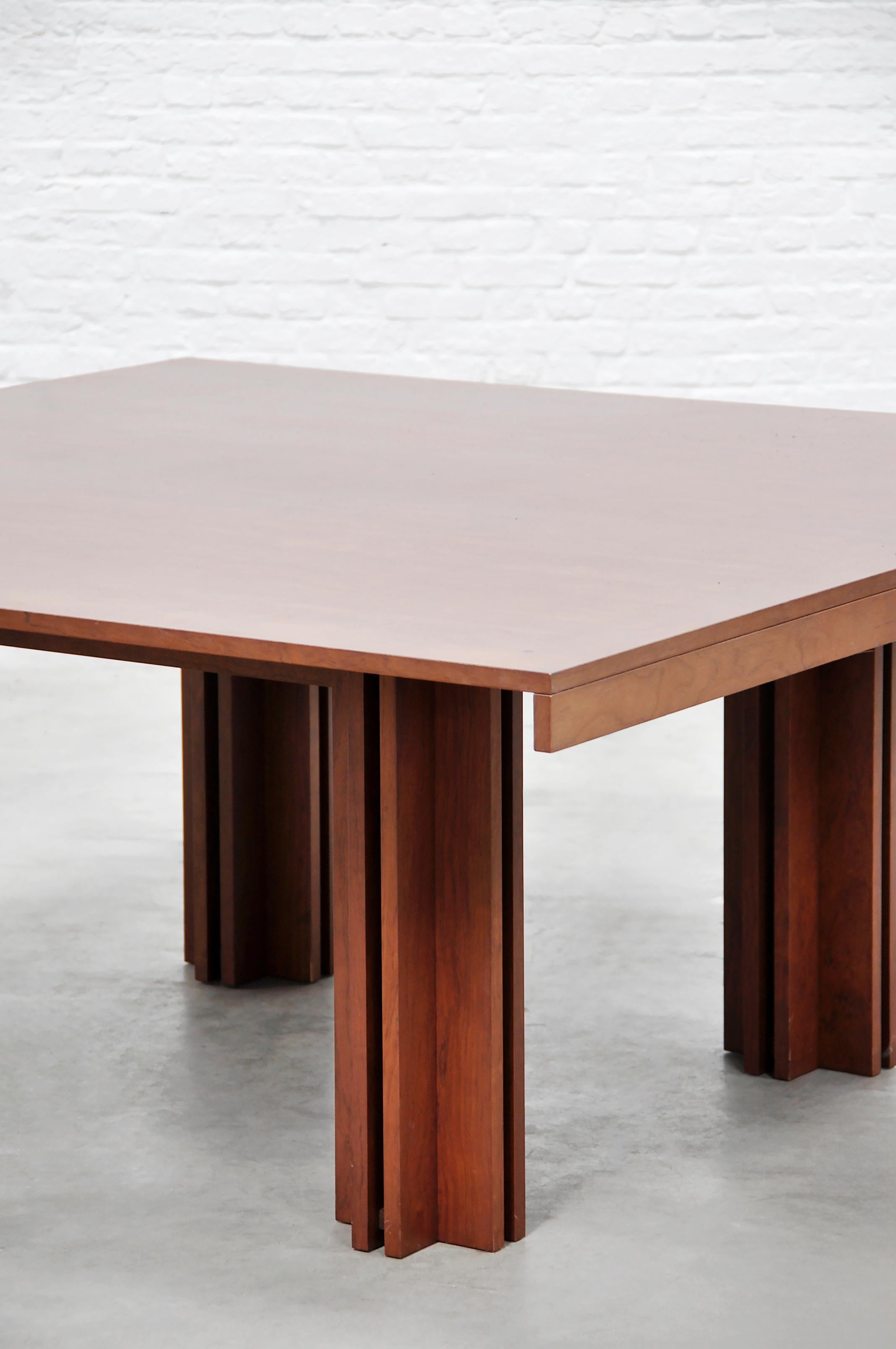 Late 20th Century Carlo Scarpa 'Quatour' Dining Table in Walnut, Simon Gavina, Italy, 1974 For Sale