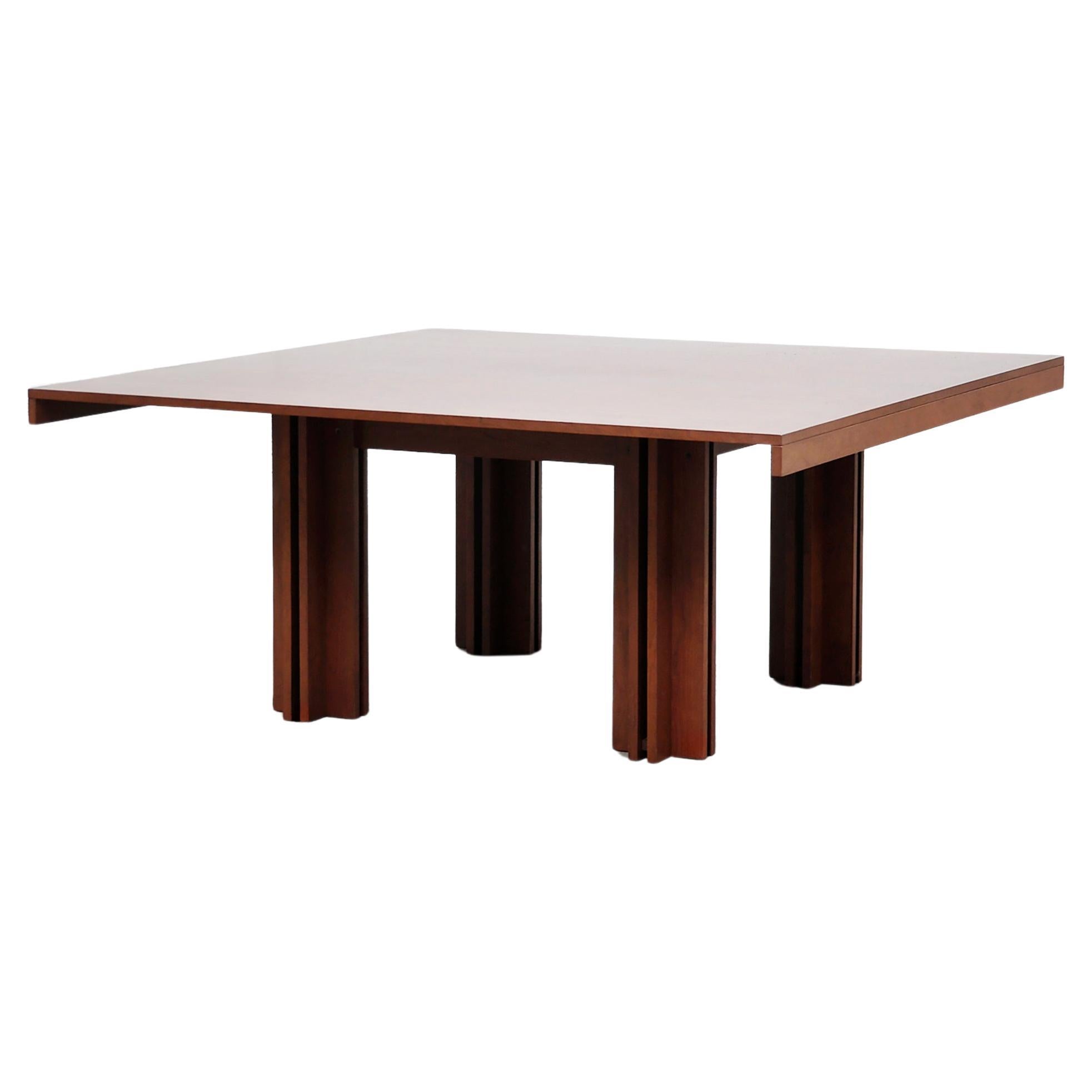 Carlo Scarpa 'Quatour' Dining Table in Walnut, Simon Gavina, Italy, 1974