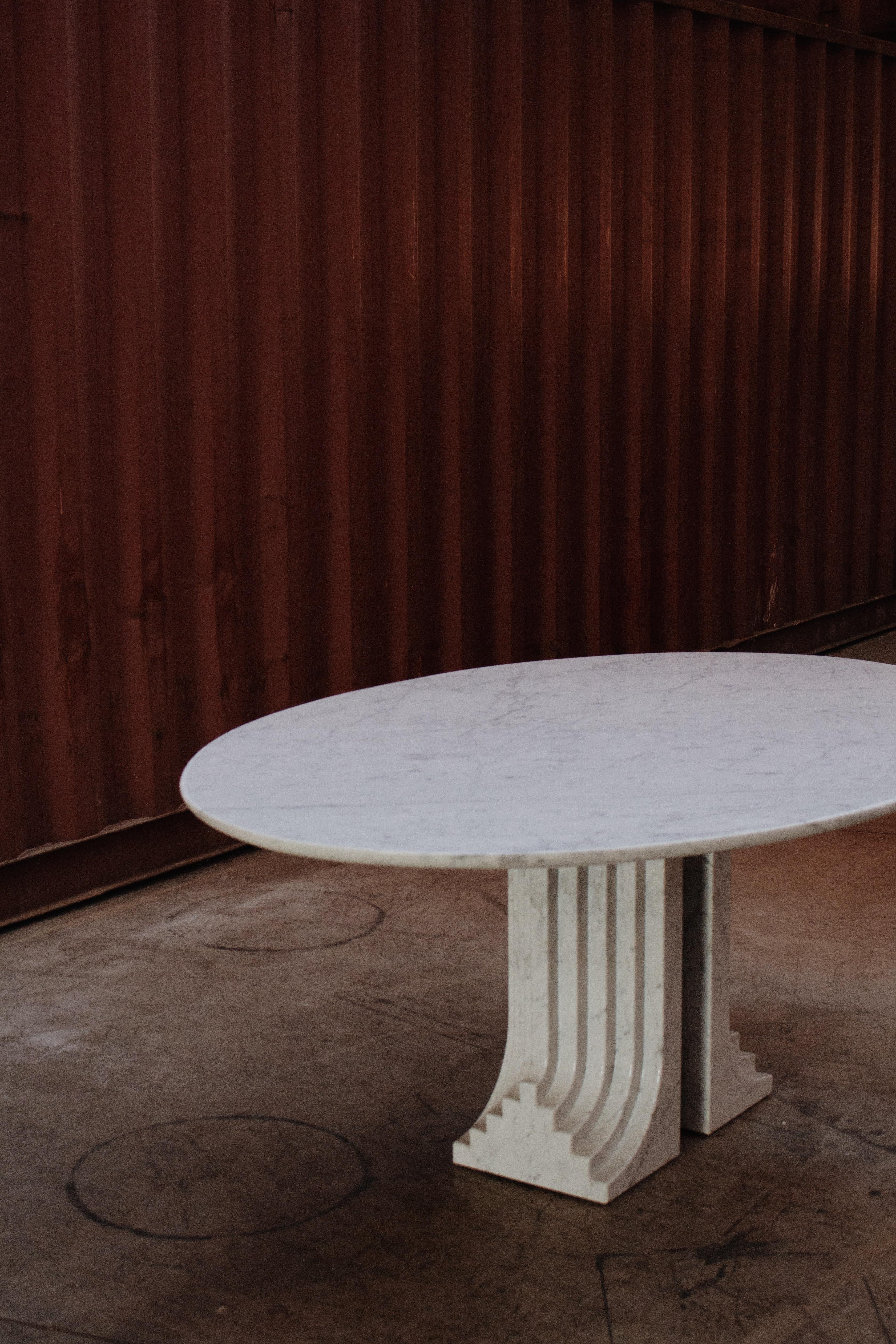 Table ovale « Samo » de Carlo Scarpa pour Simon Gavina, 1971 en vente 9