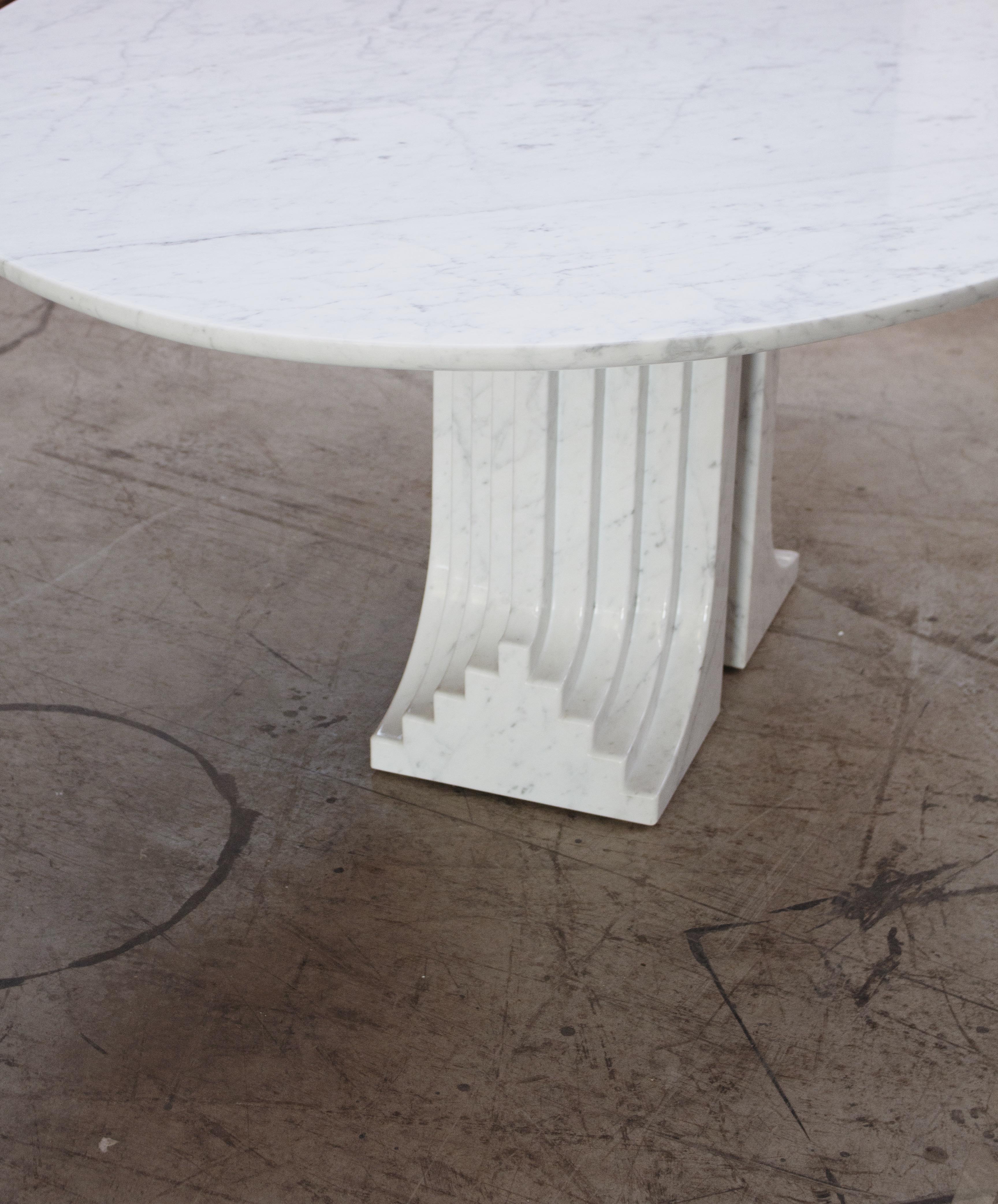 Mid-Century Modern Table ovale « Samo » de Carlo Scarpa pour Simon Gavina, 1971 en vente
