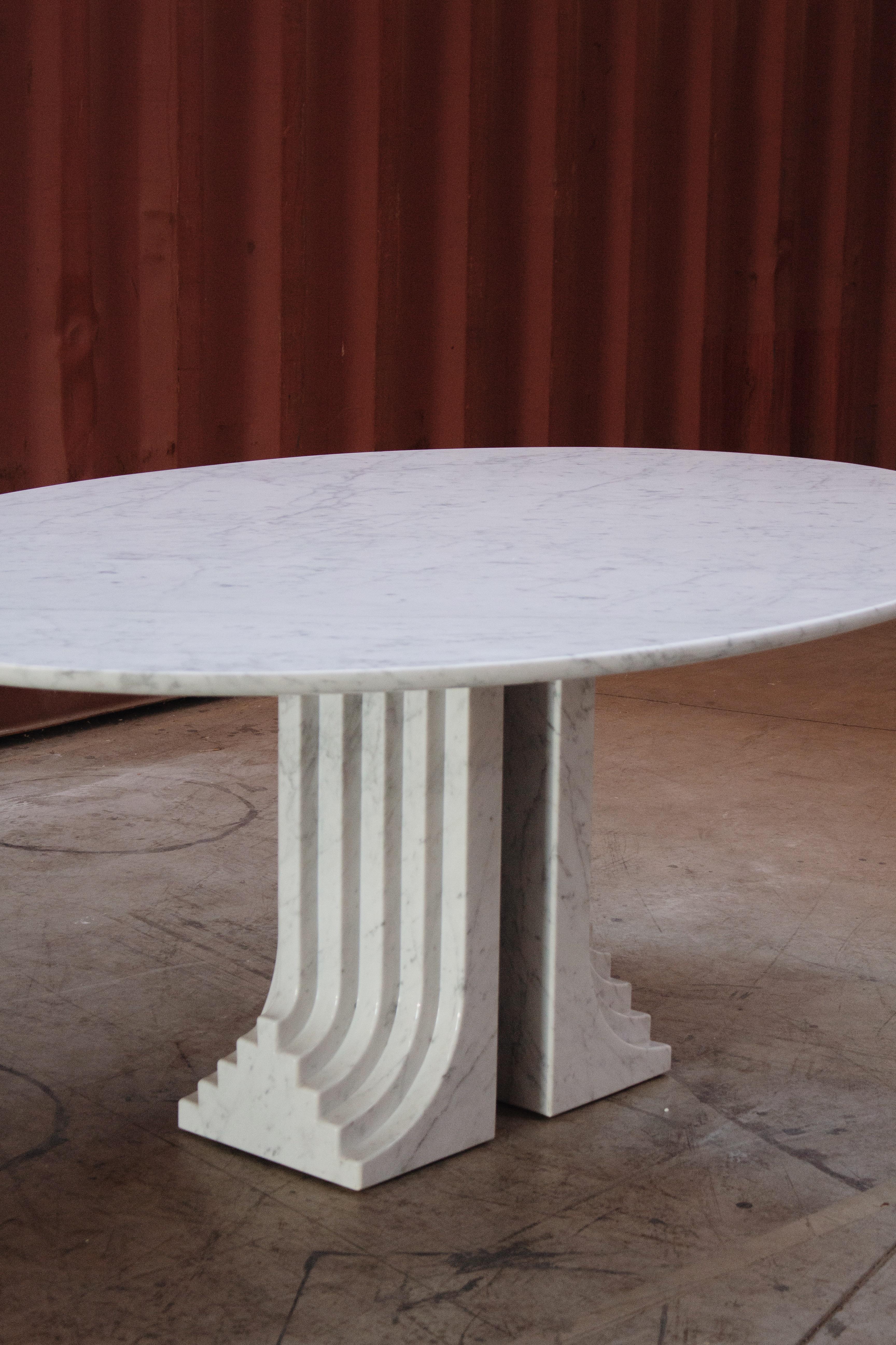 Table ovale « Samo » de Carlo Scarpa pour Simon Gavina, 1971 Bon état - En vente à Lonigo, Veneto