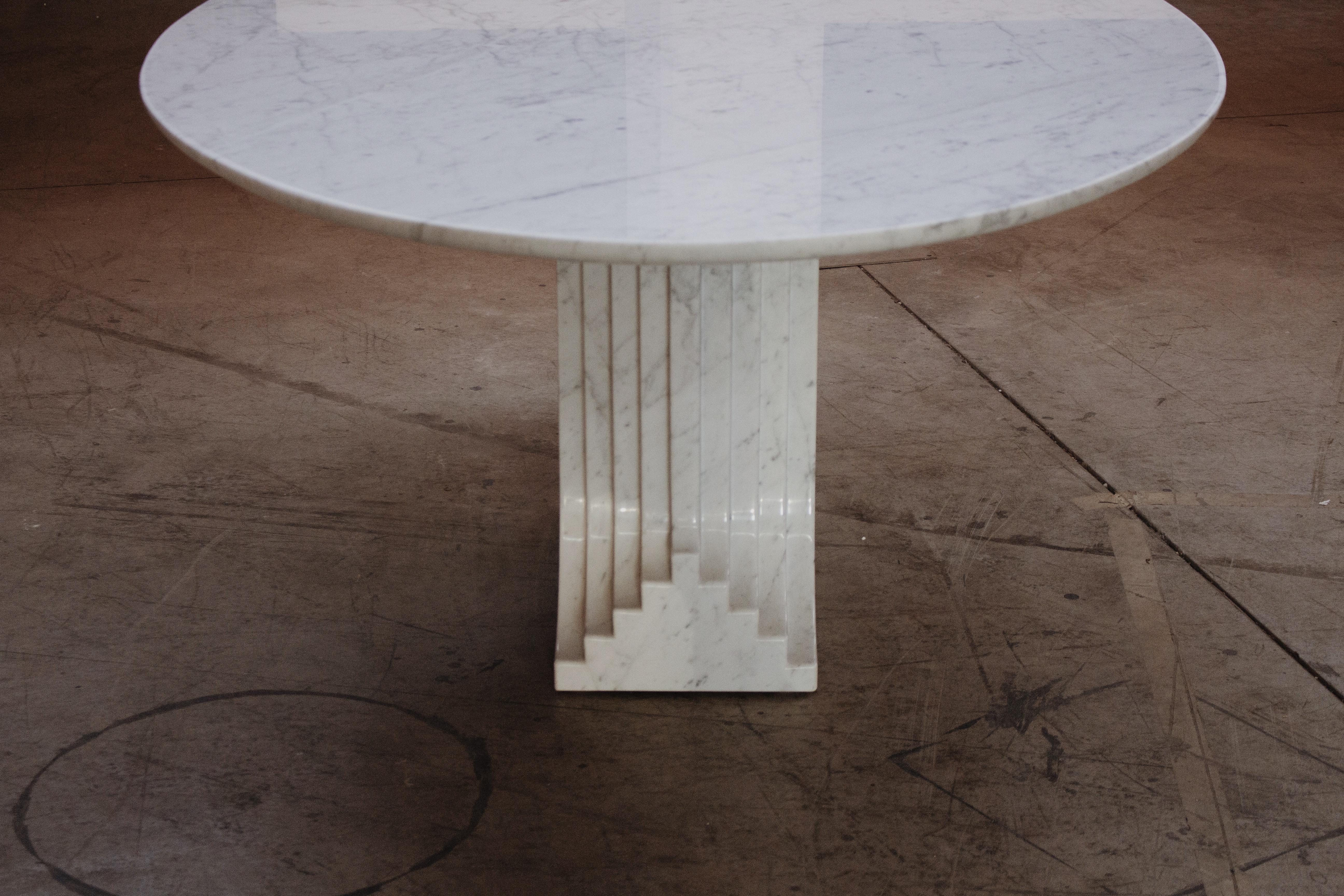 Table ovale « Samo » de Carlo Scarpa pour Simon Gavina, 1971 en vente 10