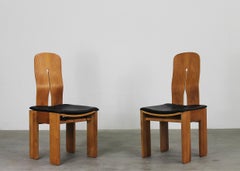 Carlo Scarpa Set di due sedie modello 1934 756 in legno e pelle Bernini 1977