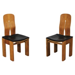 Carlo Scarpa Set di due sedie modello 1934 756 in legno e pelle Bernini 1977