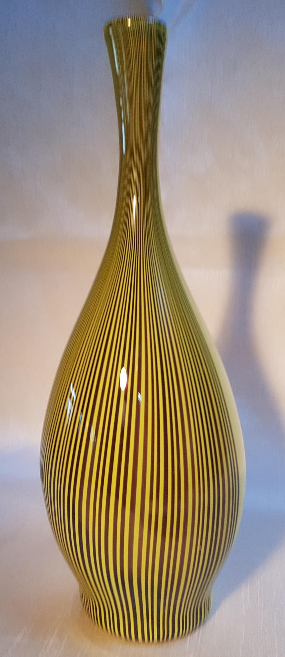 Vase Carlo Scarpa Tessuto Venini Murano Jaune Noir Rayures Verre d'art vénitien en vente 11